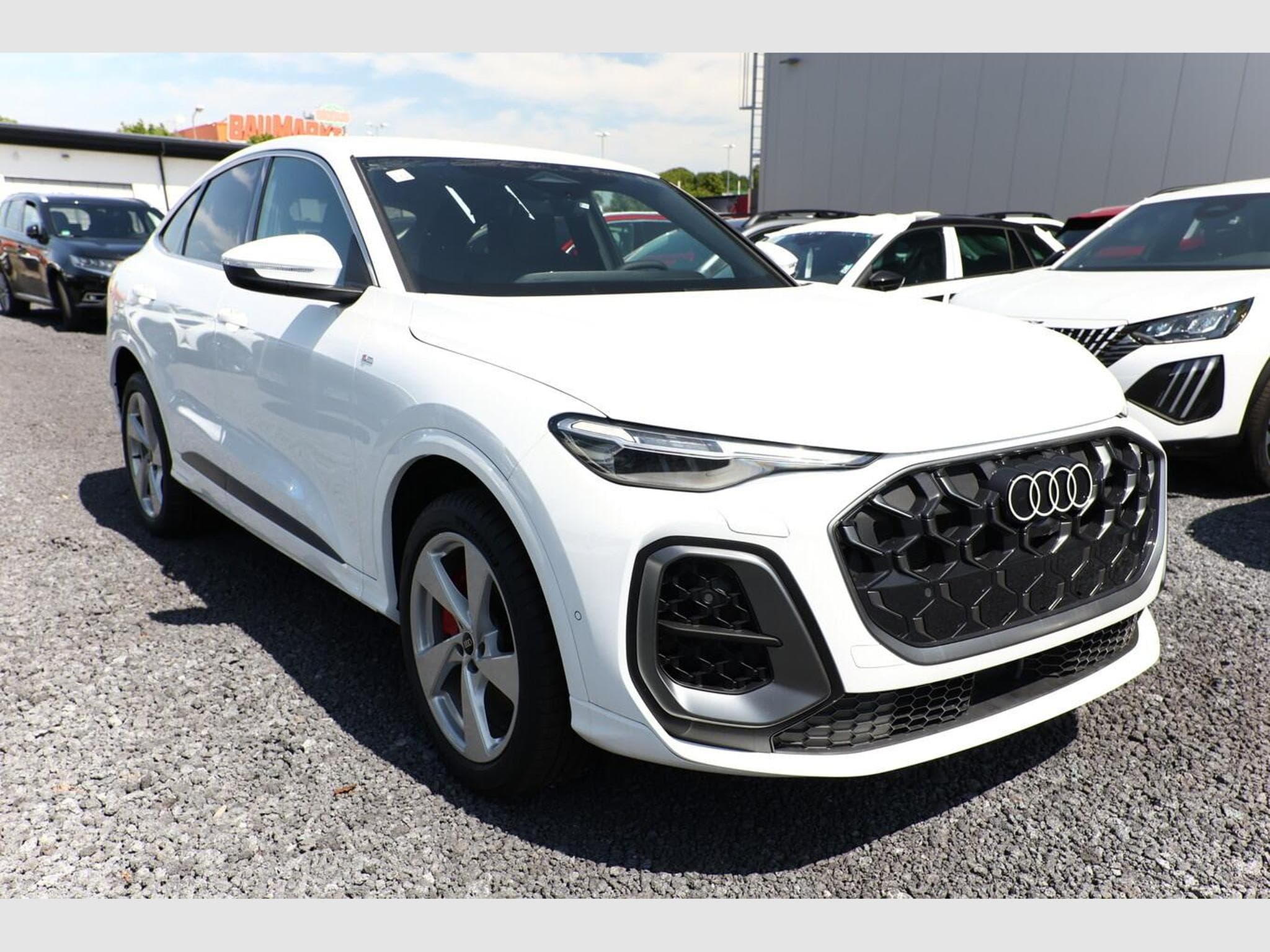 Audi Q5 Sportback S line (2026) - Photo 2