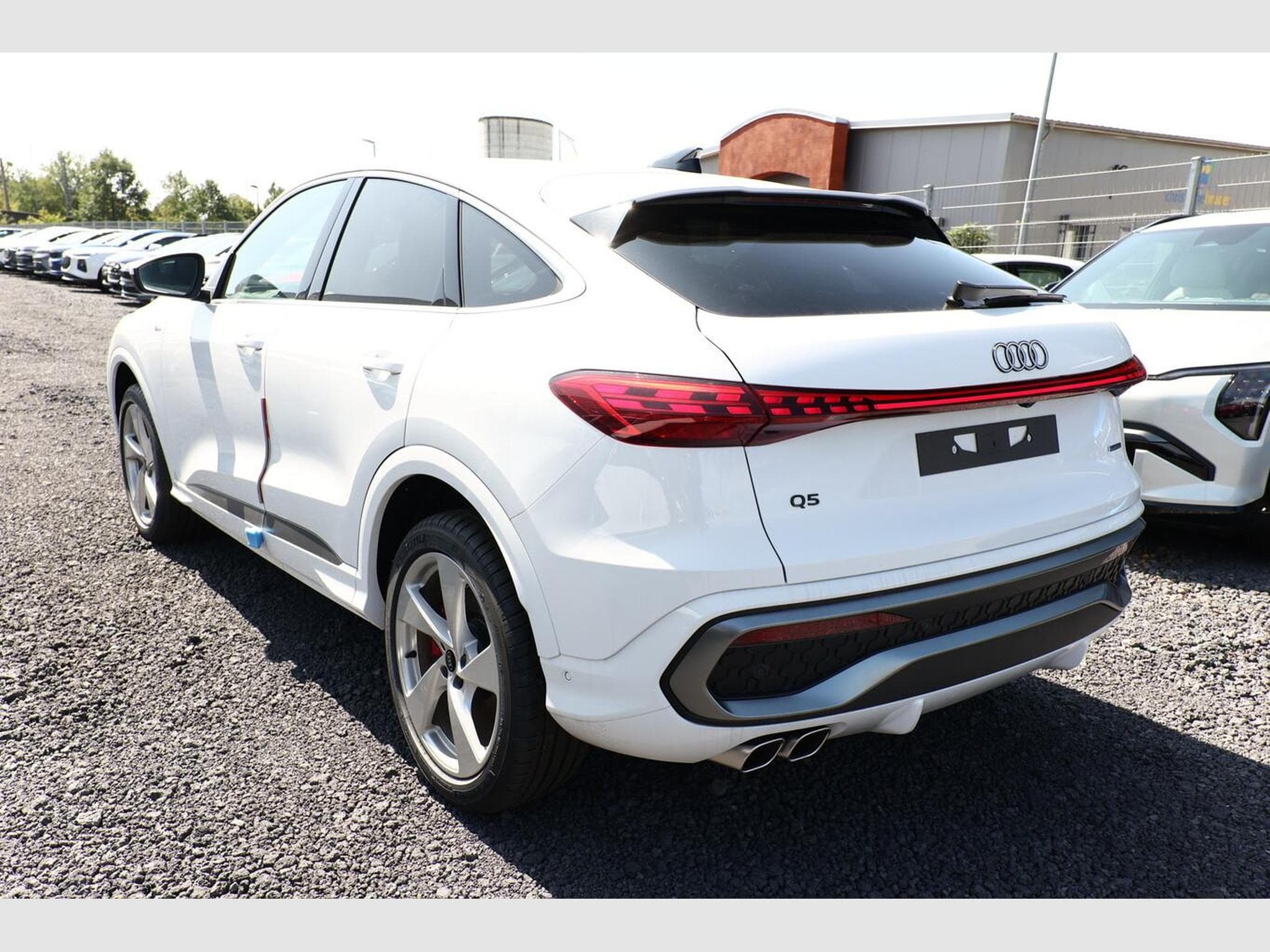 Audi Q5 Sportback S line (2026) - Photo 4