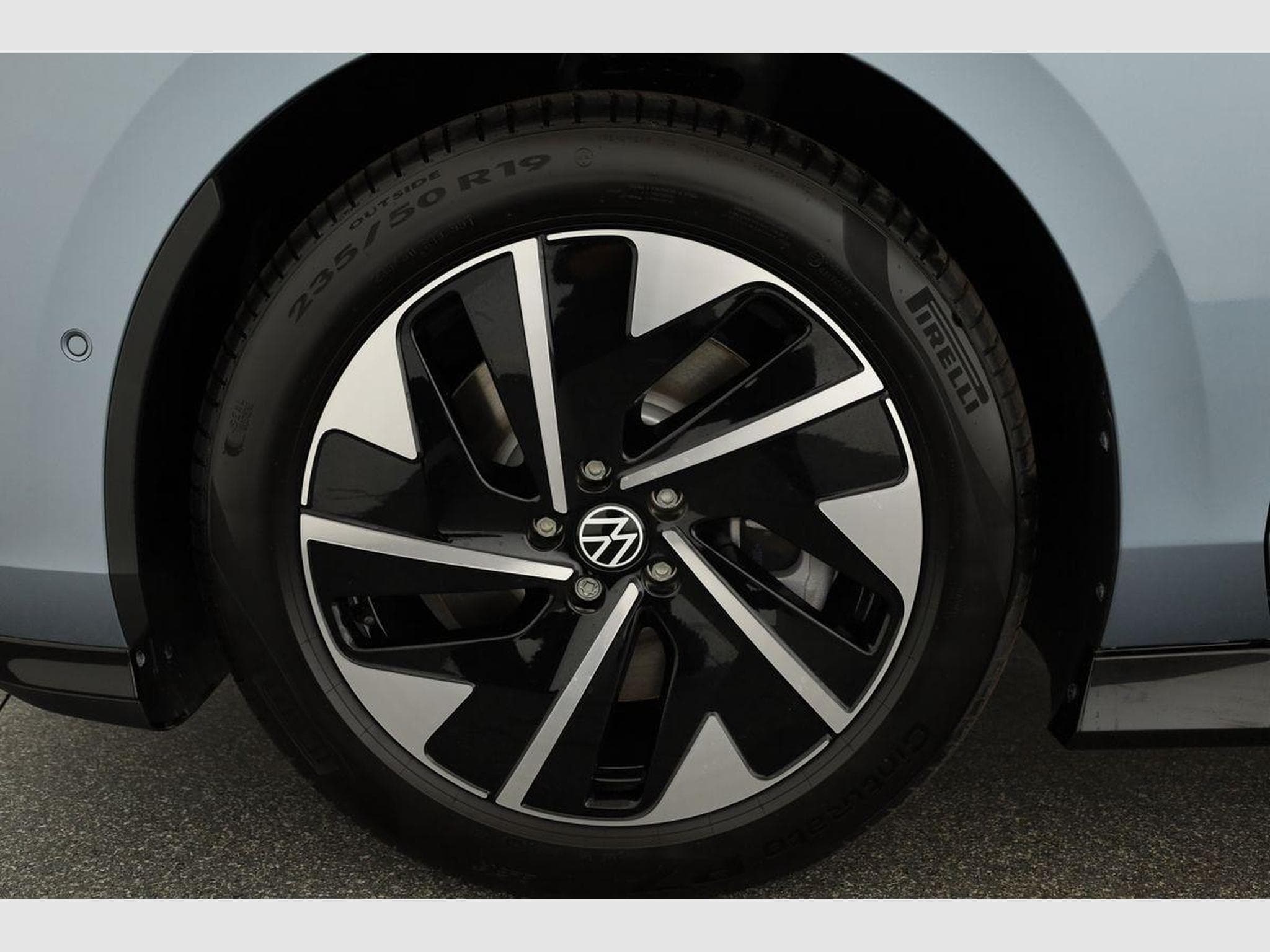 VW ID.7 Kombi Pro 210 kW (2026) - Photo 15