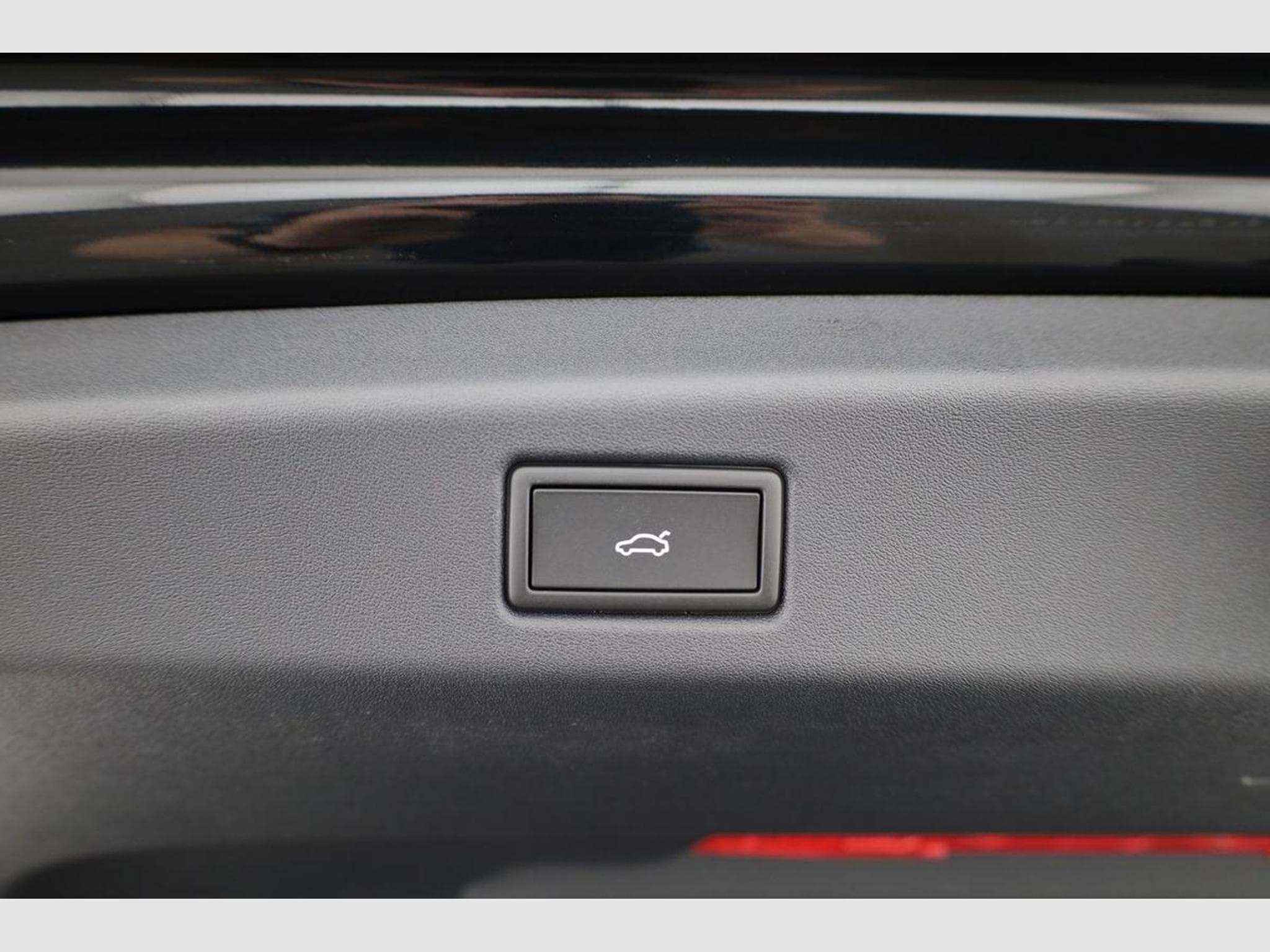 VW ID.7 Kombi Pro 210 kW (2026) - Photo 14