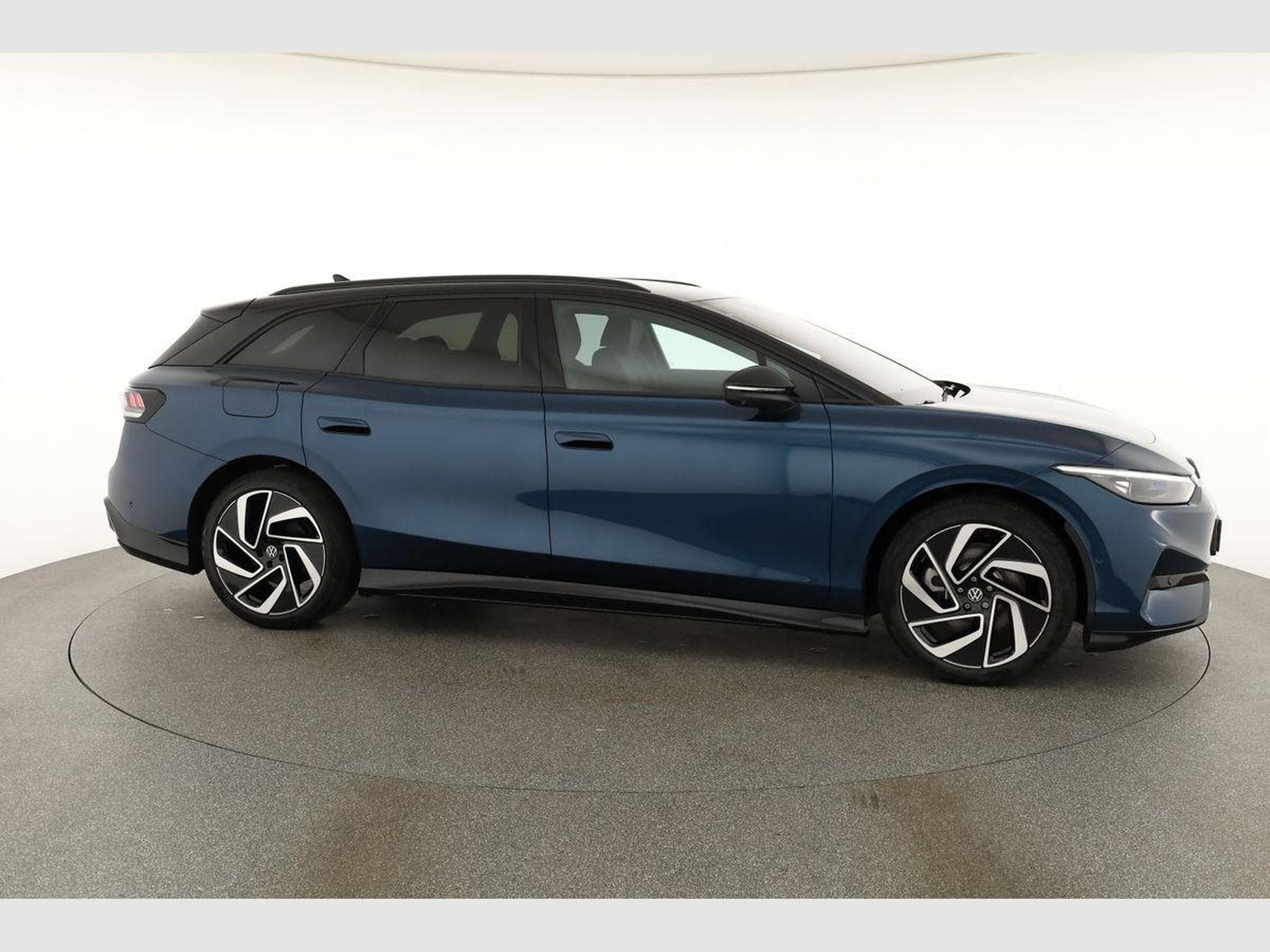 VW ID.7 Kombi Pro 210 kW (2026) - Photo 24