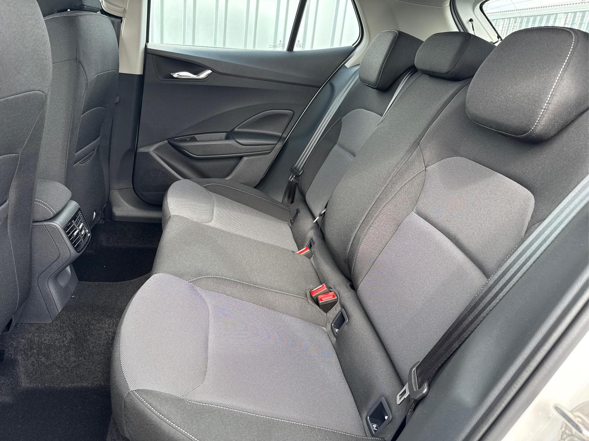 Skoda Fabia EXTRA PLUS 1.0 (2026) - Photo 13