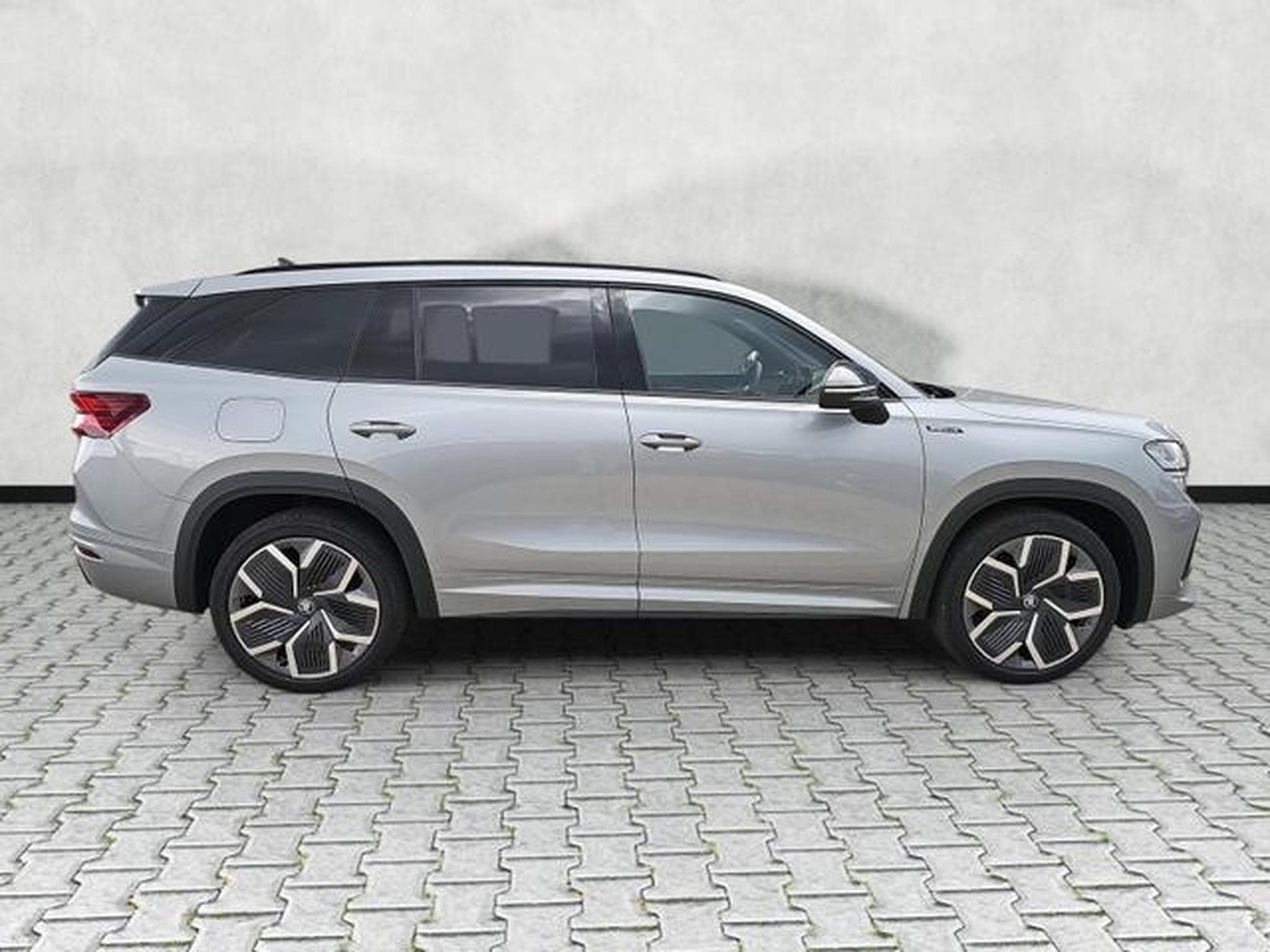 Skoda Kodiaq 2.0 TDI 142kW 4x4 Sportline (2026) - Photo 8