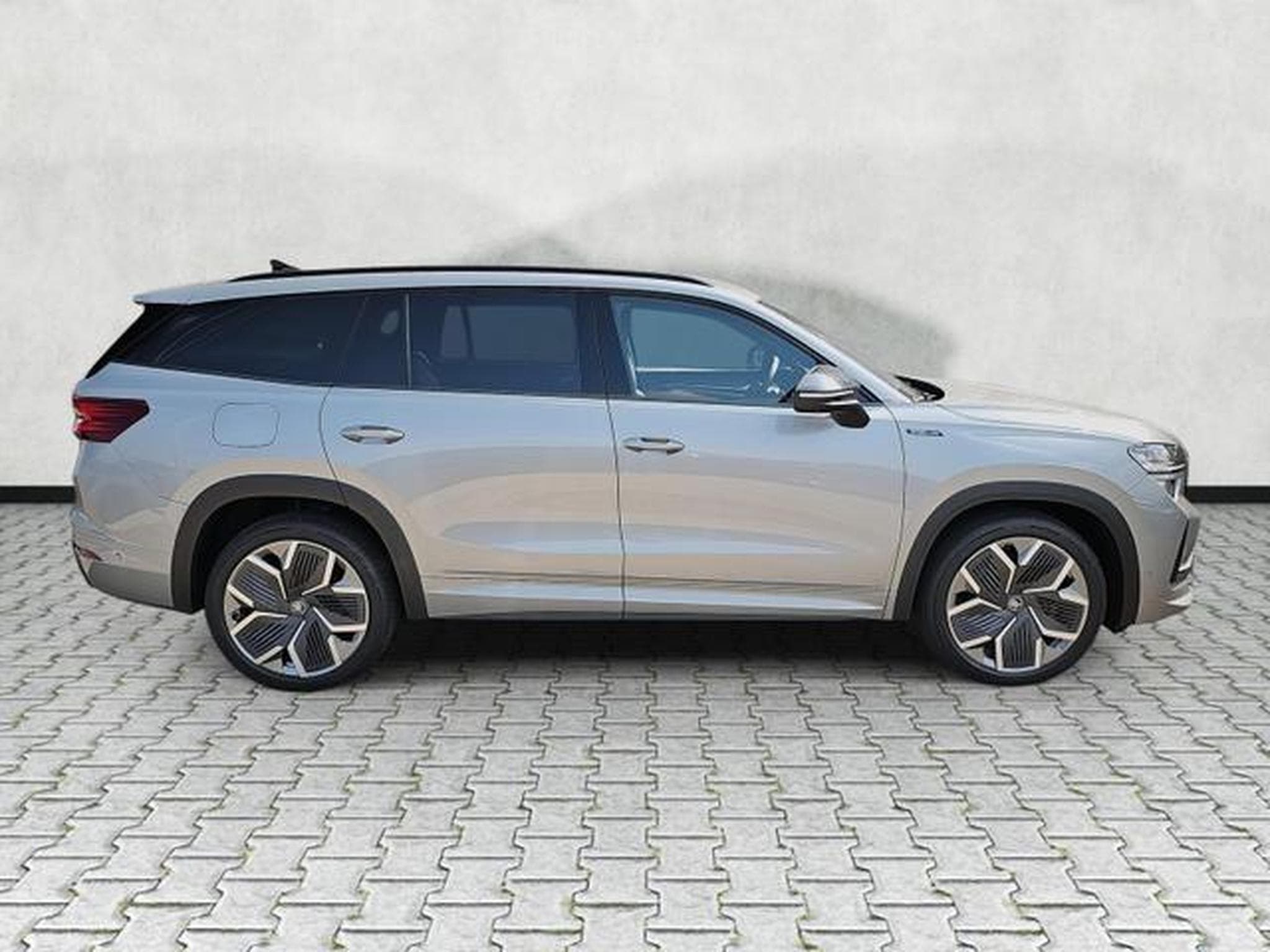 Skoda Kodiaq 1.5 TSI iV 150 kW Sportline (2026) - Photo 8