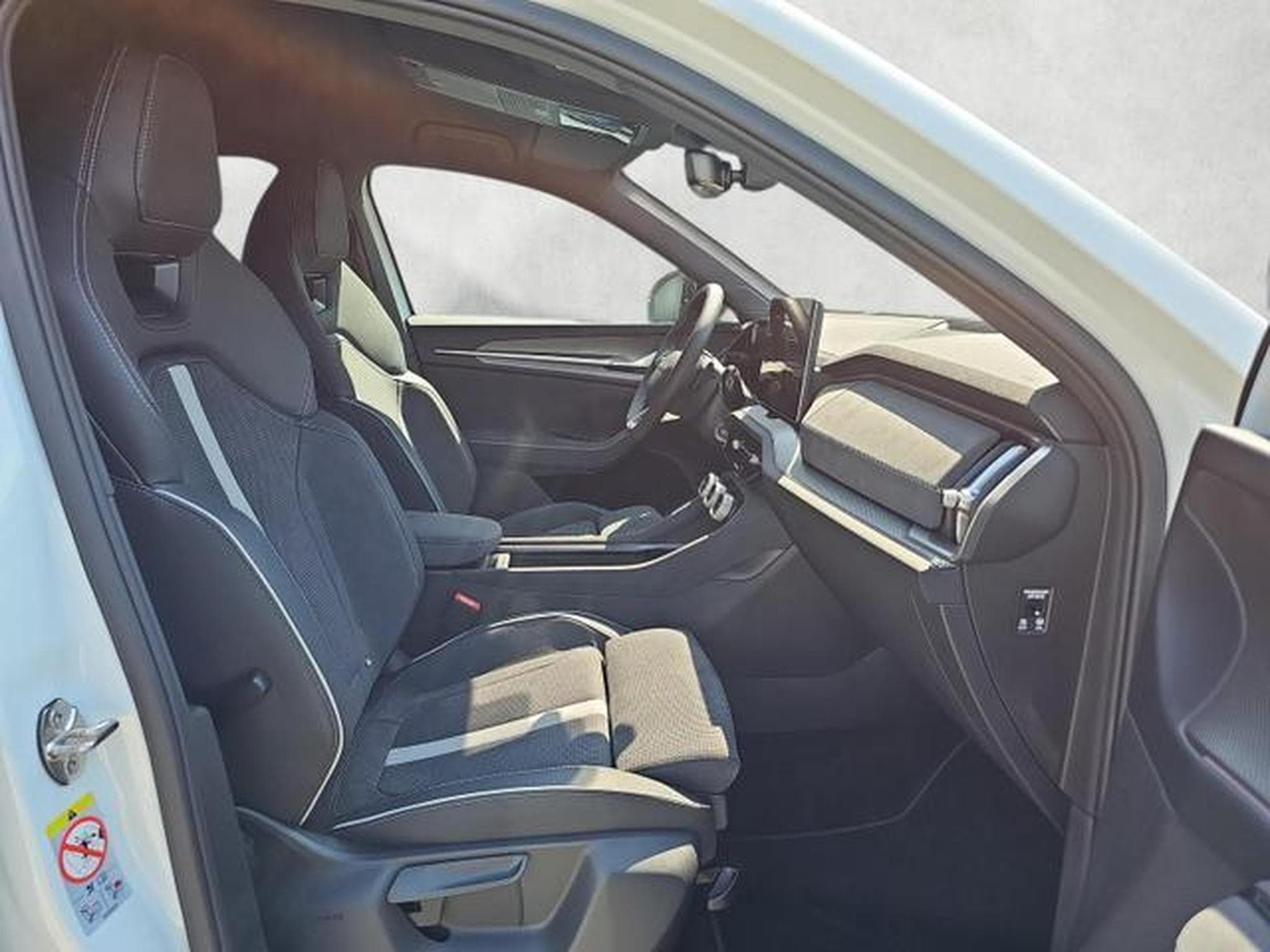 Skoda Kodiaq 1.5 TSI iV 150 kW Sportline (2026) - Photo 10