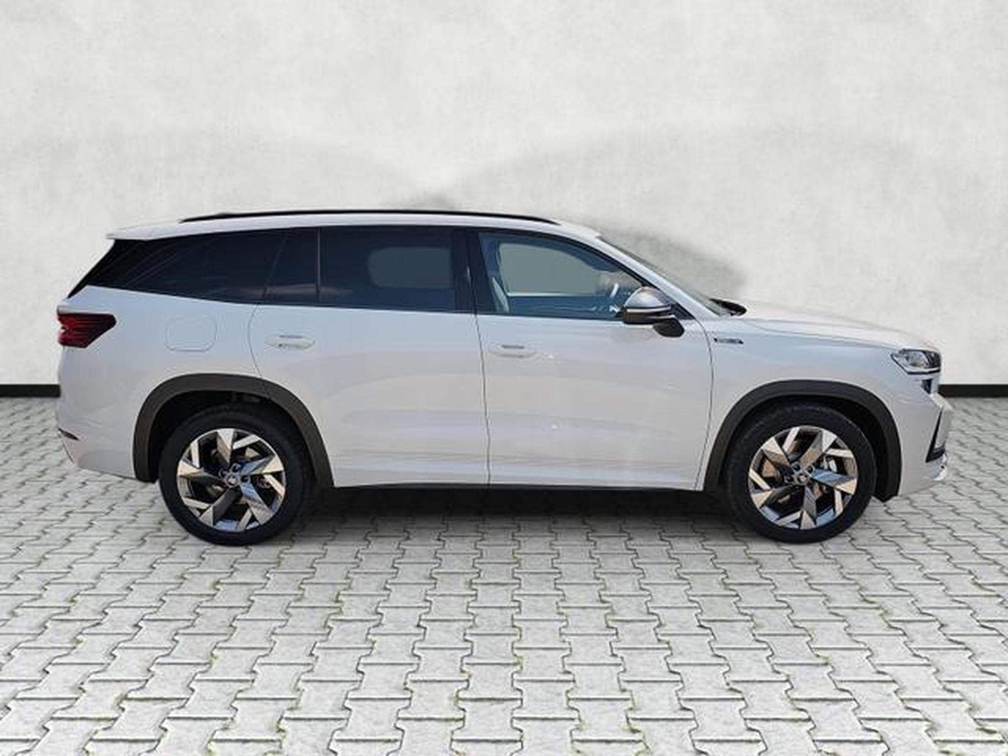 Skoda Kodiaq 1.5 TSI iV 150 kW Sportline (2026) - Photo 8