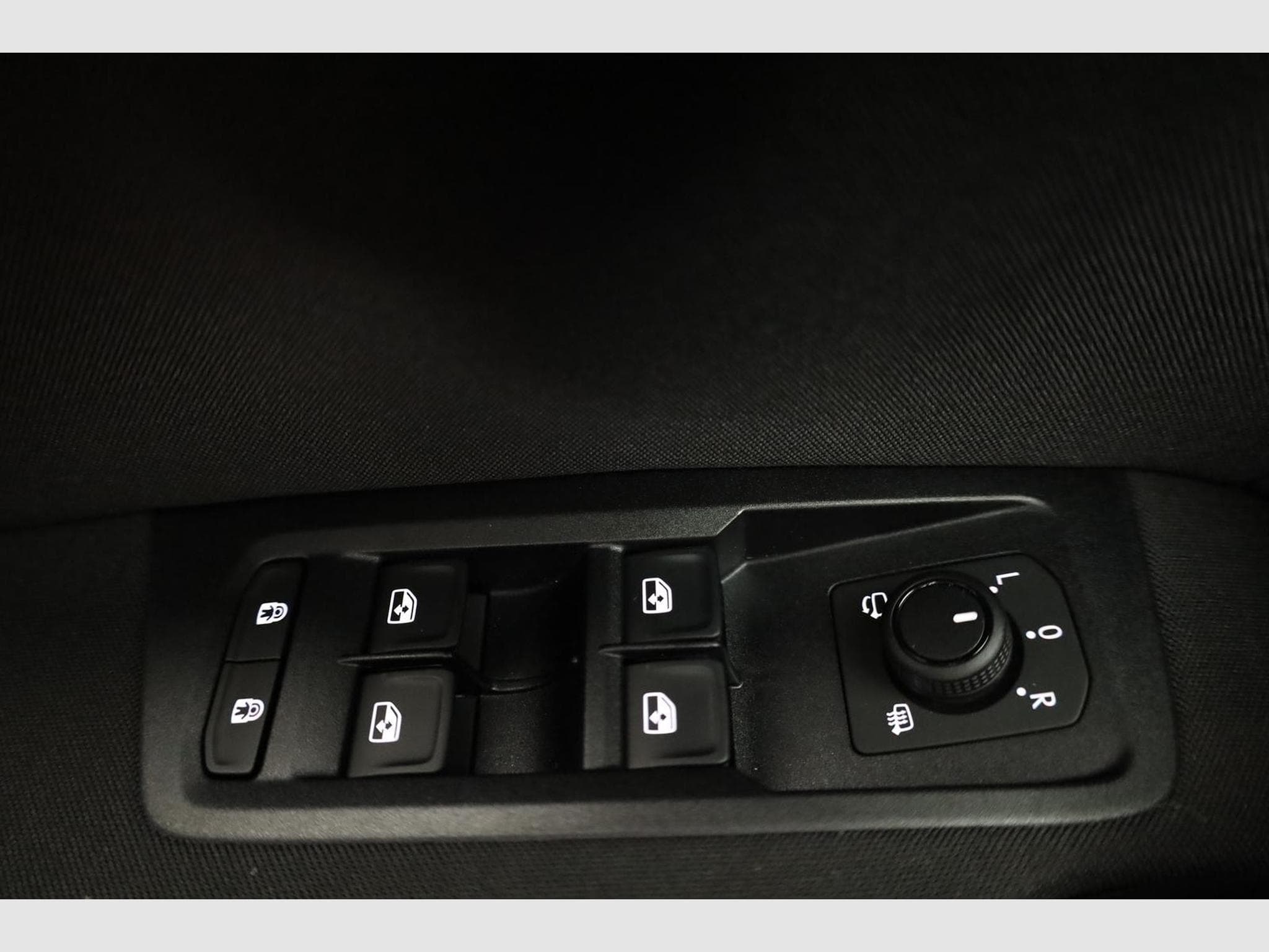 VW Touran Comfortline BMT/Start-Stopp (2026) - Photo 7