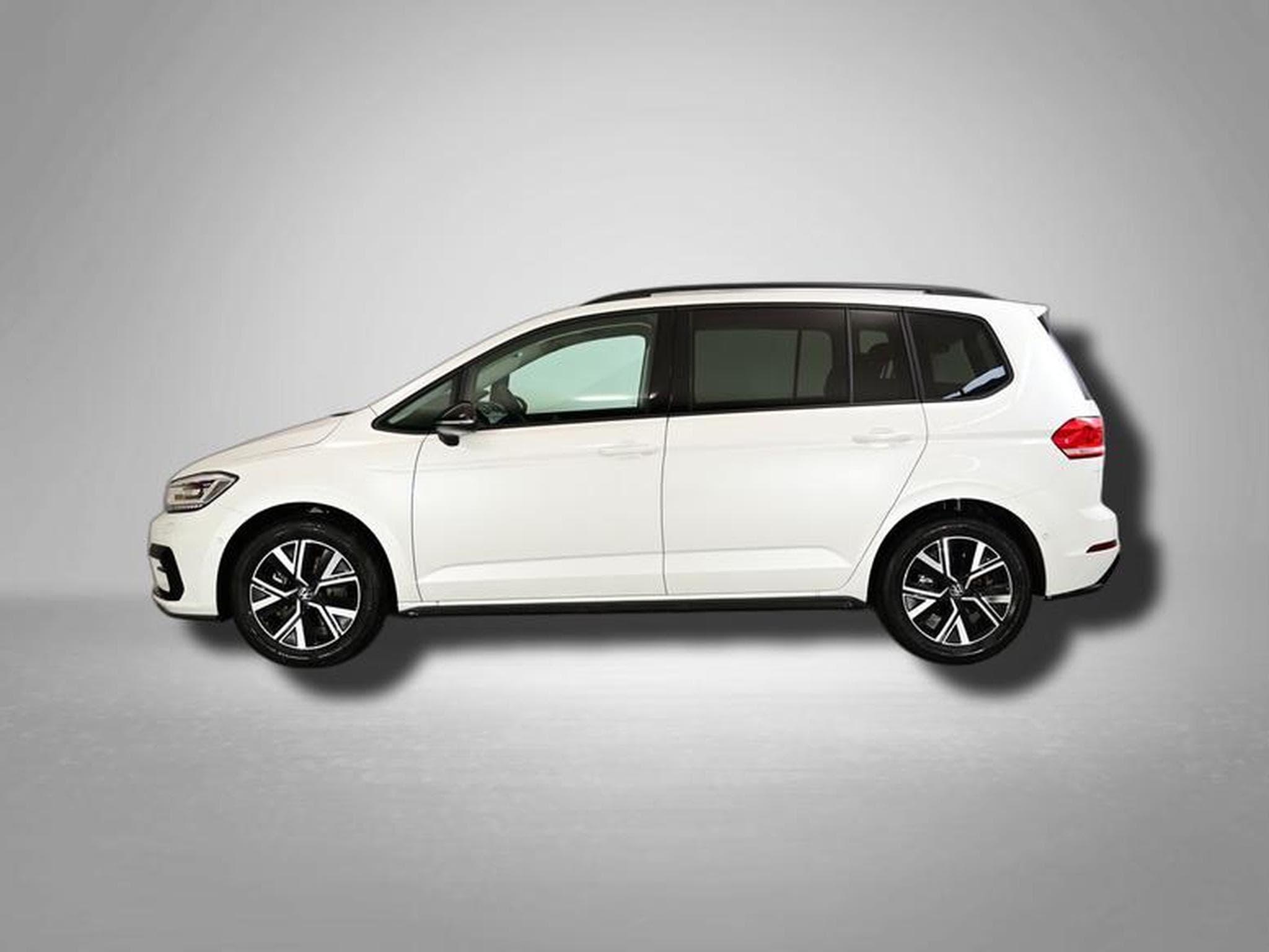 VW Touran Highline R-Line 1.5 TSI 7-Gang-DSG (2026) - Photo 2