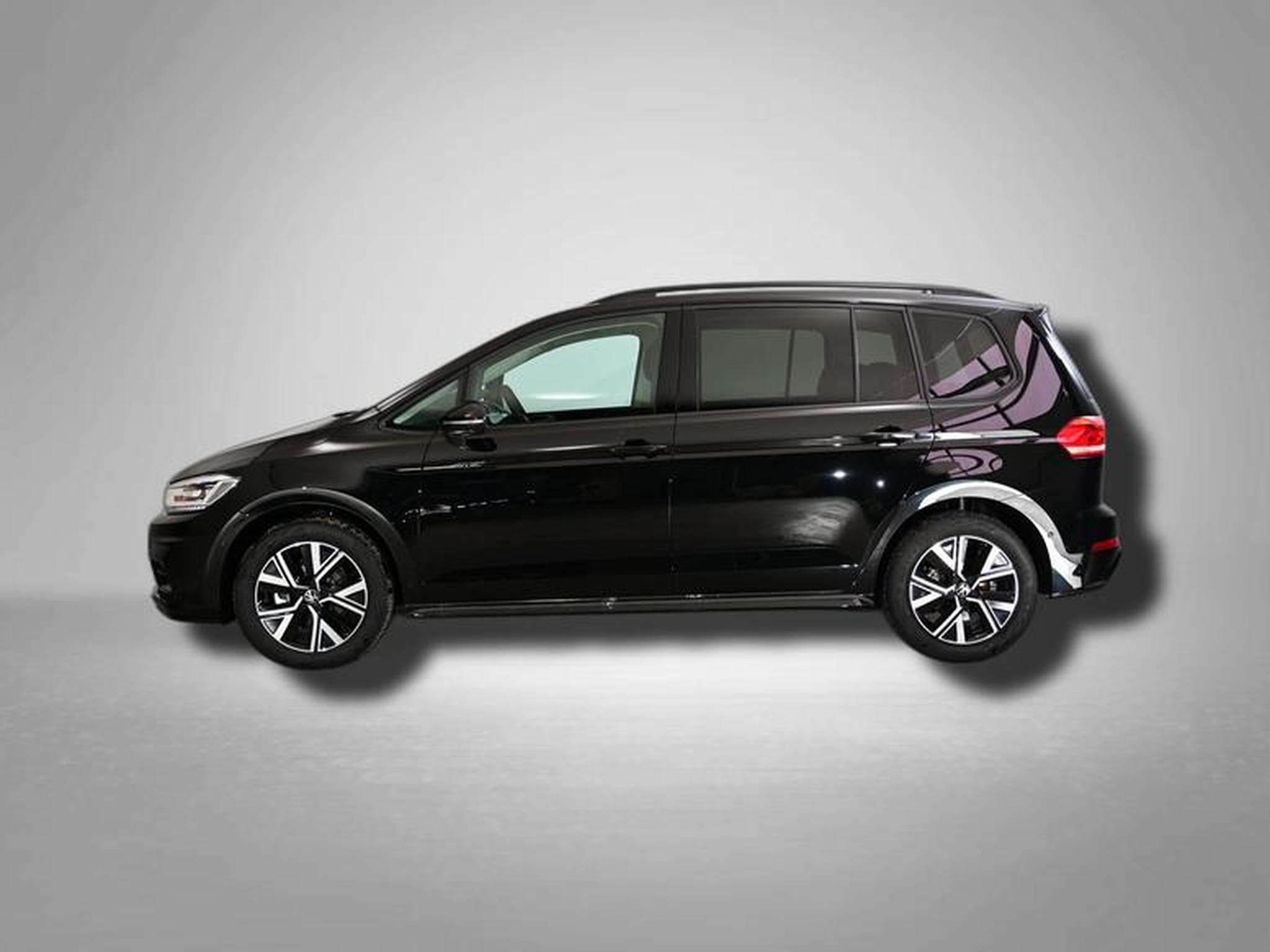 VW Touran Highline R-Line 1.5 TSI 7-Gang-DSG (2026) - Photo 2