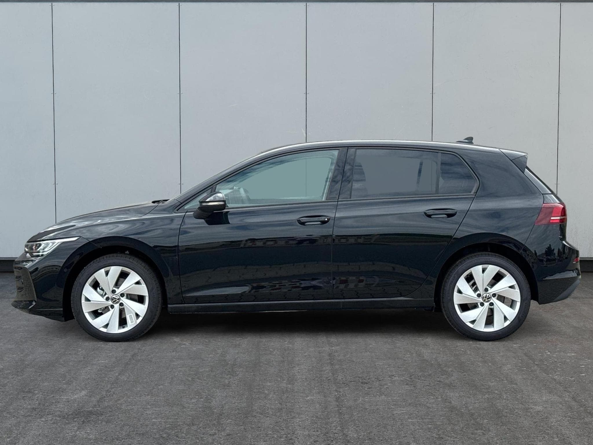 VW Golf Prime (2026) - Photo 2