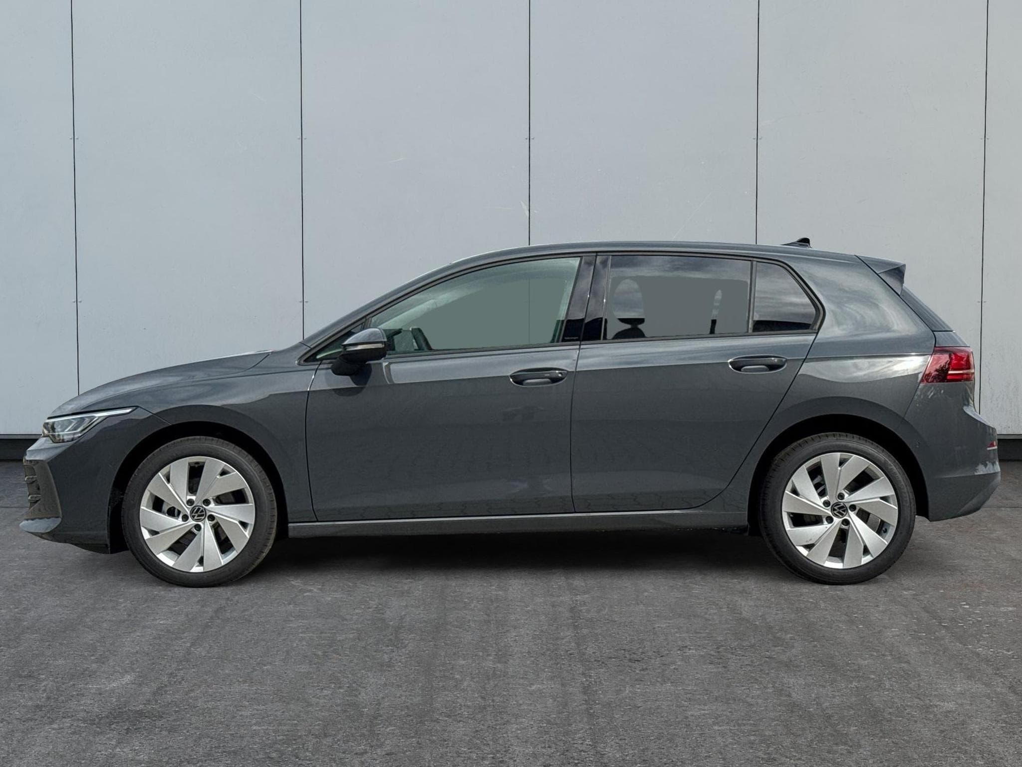 VW Golf Prime (2026) - Photo 2