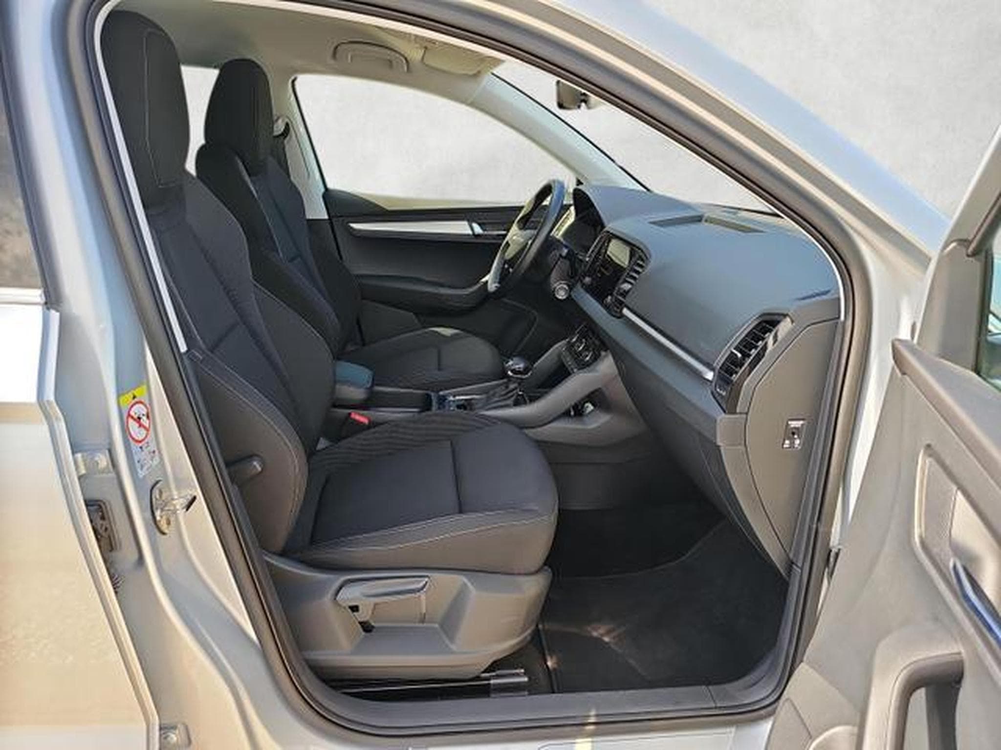 Skoda Karoq Selection (2025) - Photo 10