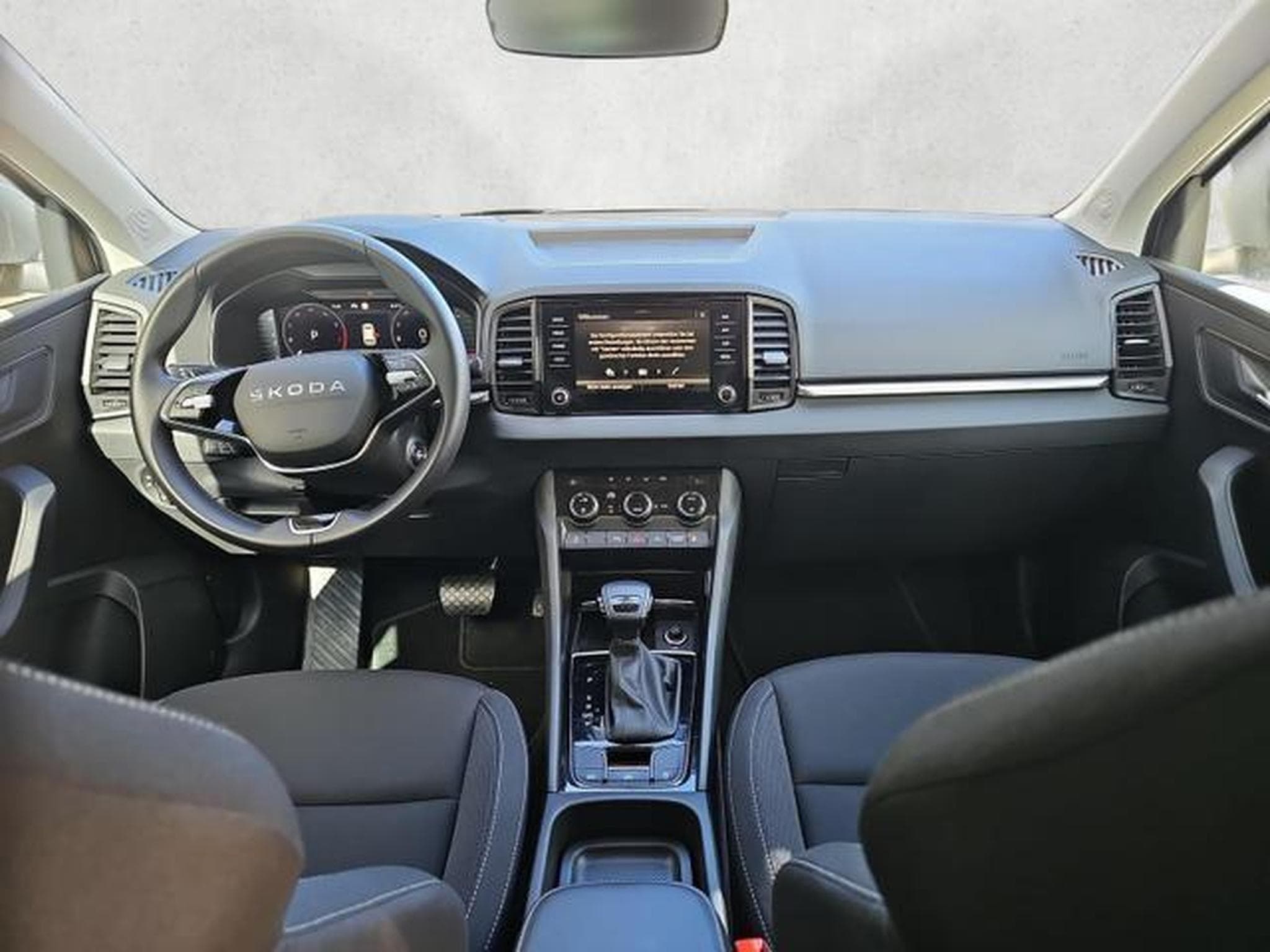 Skoda Karoq Selection (2025) - Photo 12