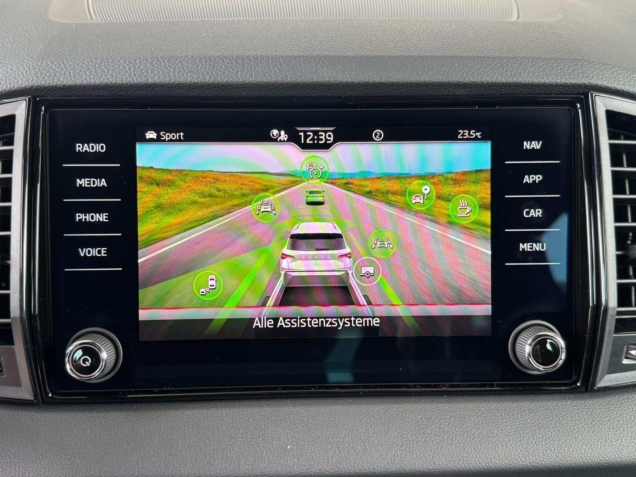 Skoda Karoq Sportline (2026) - Photo 22