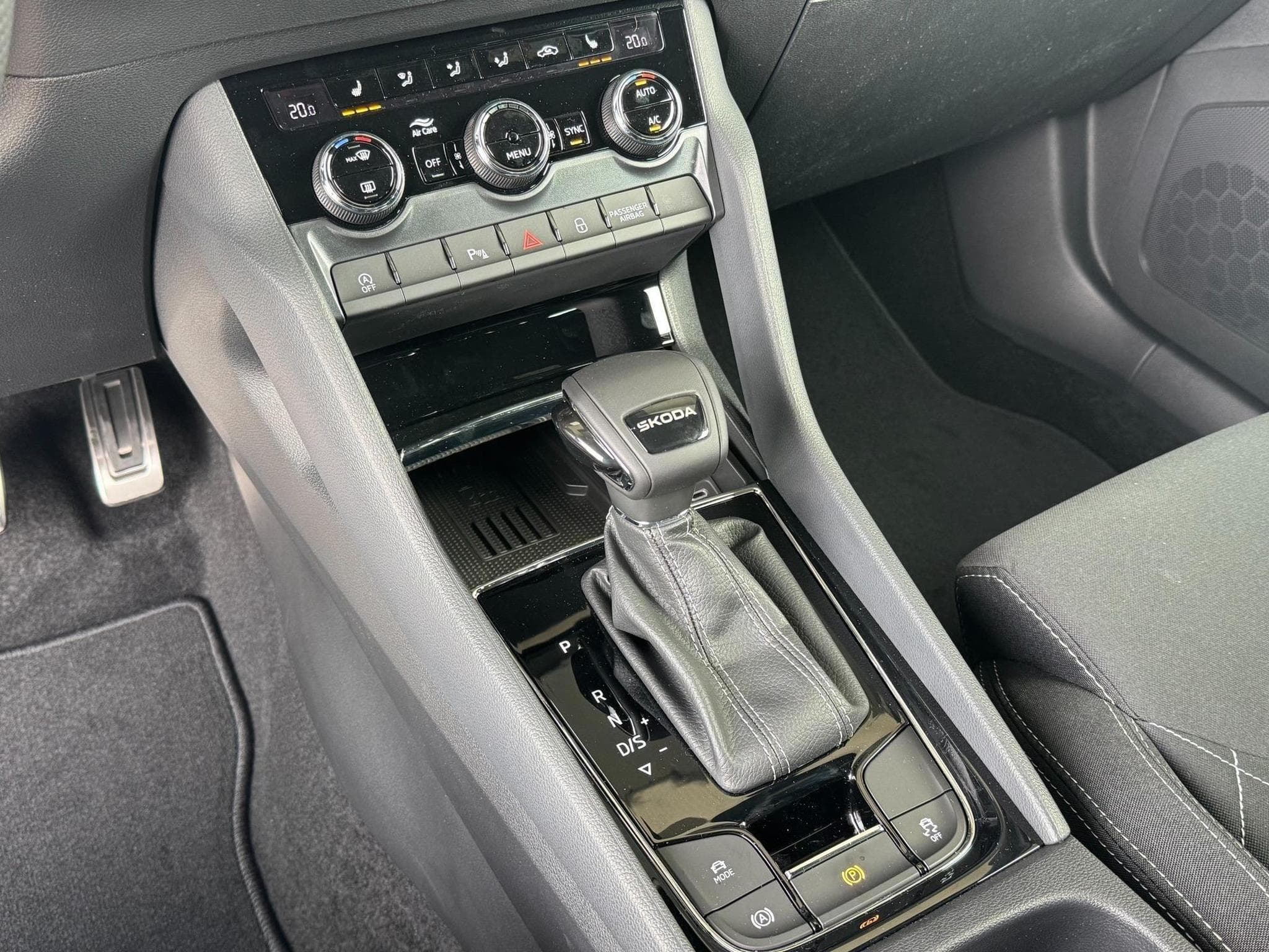 Skoda Karoq Sportline (2026) - Photo 14