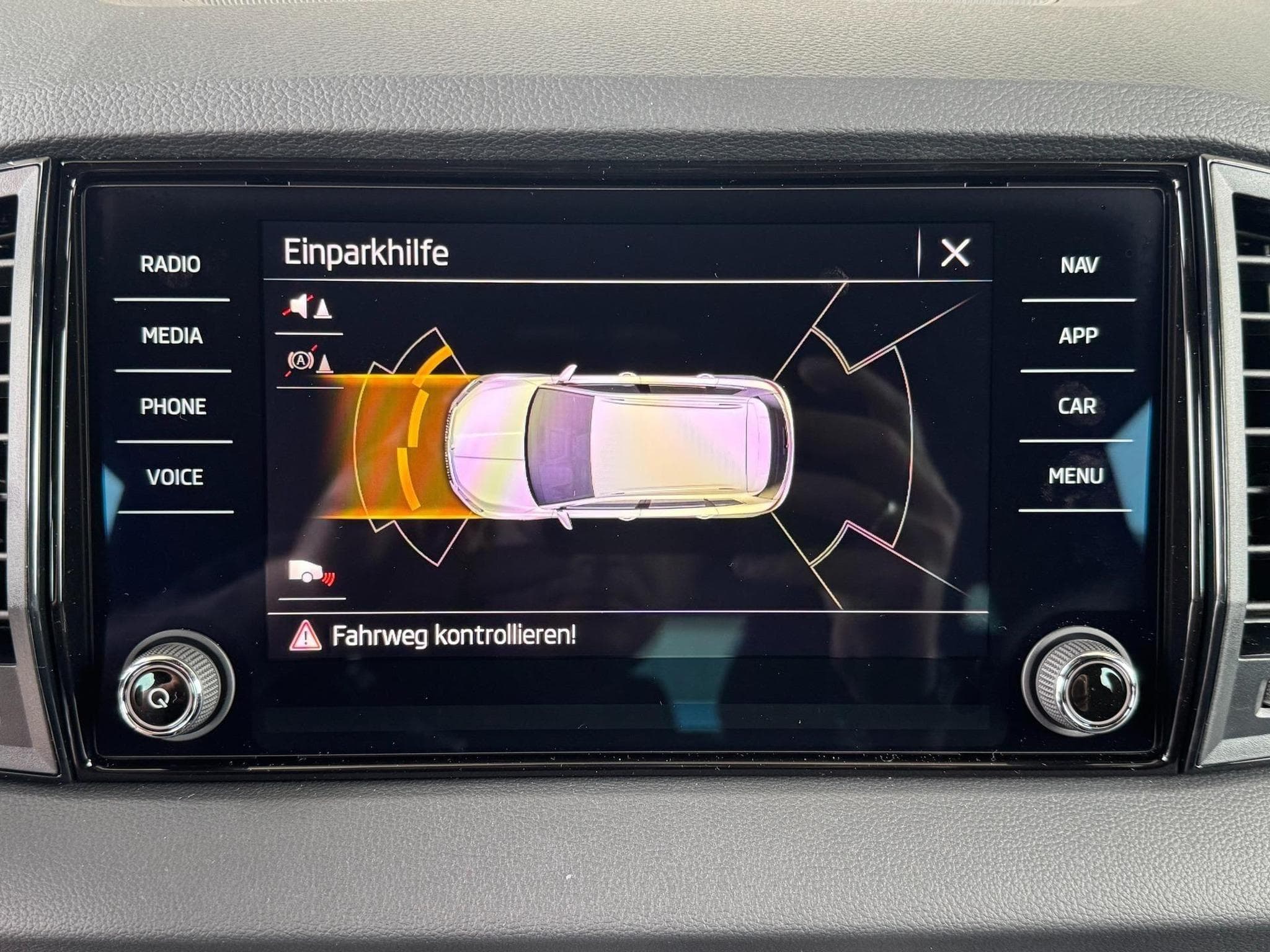 Skoda Karoq Sportline (2026) - Photo 17