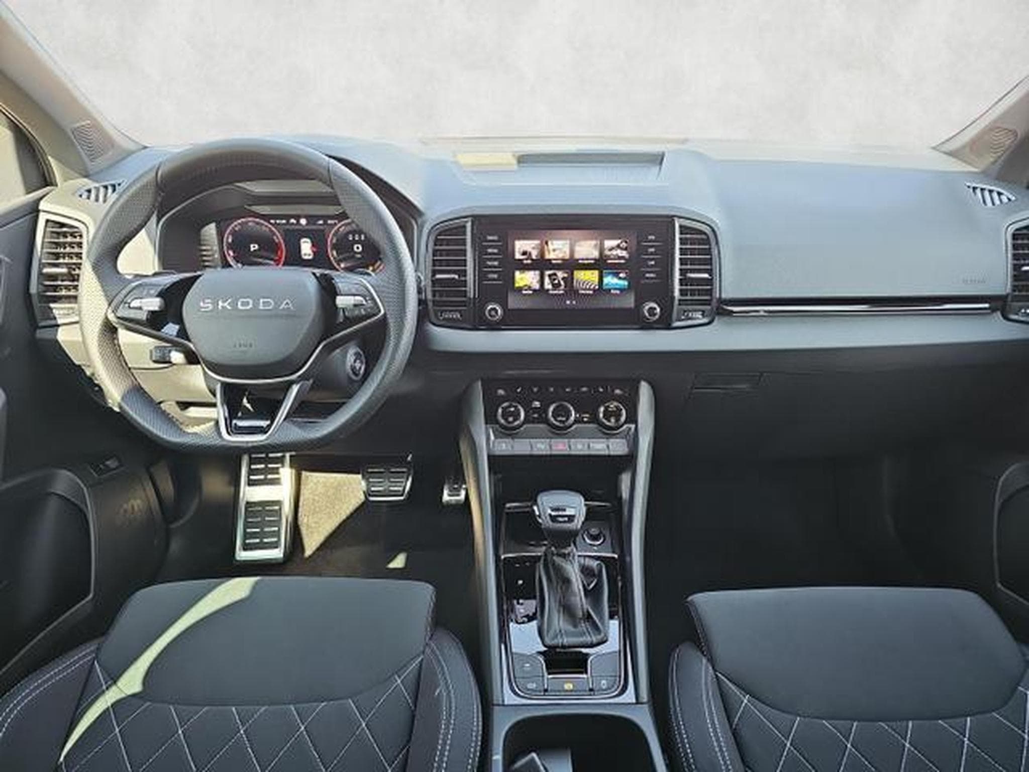 Skoda Karoq Sportline 4x4 (2026) - Photo 11