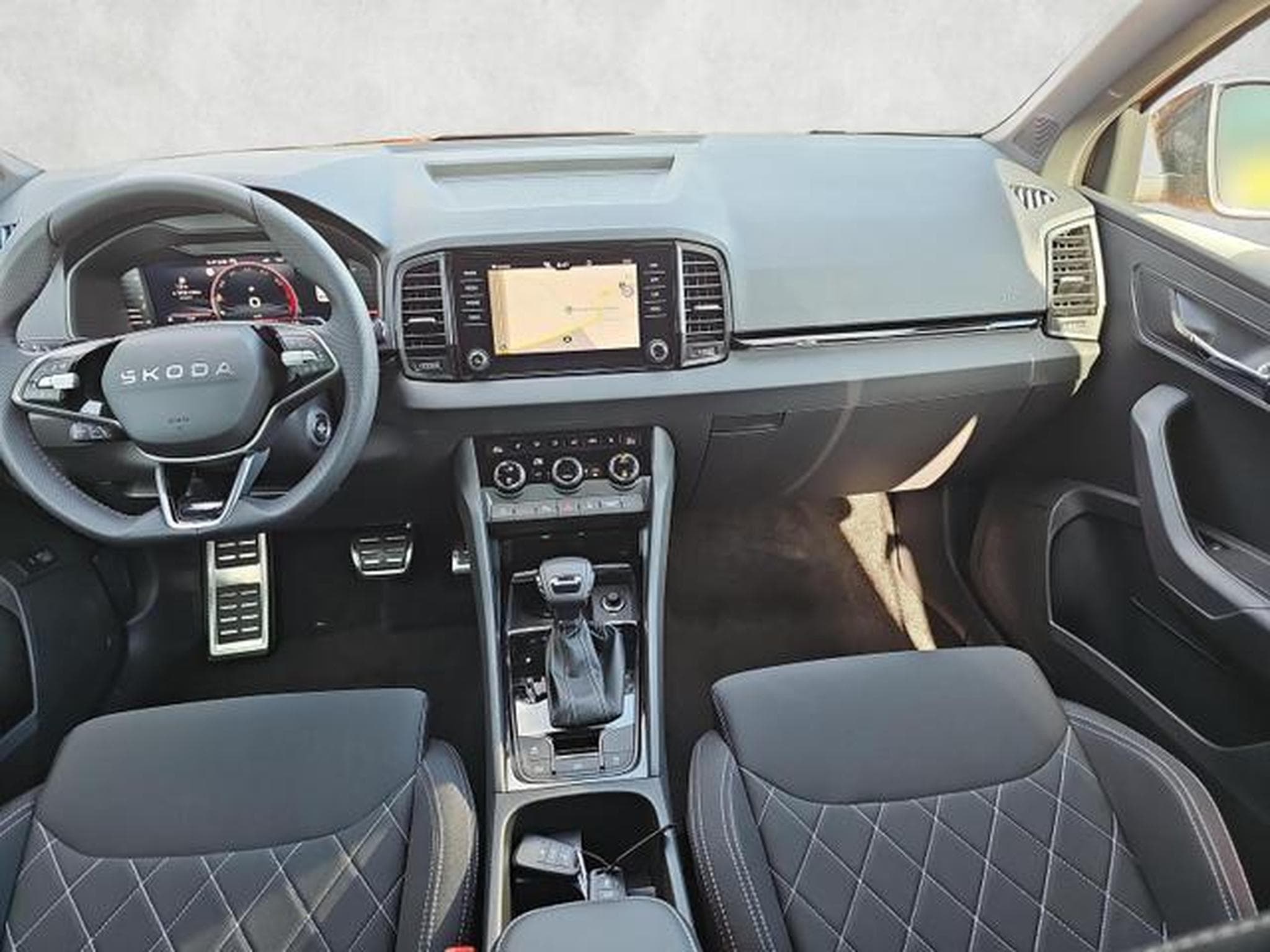 Skoda Karoq Sportline (2026) - Photo 11