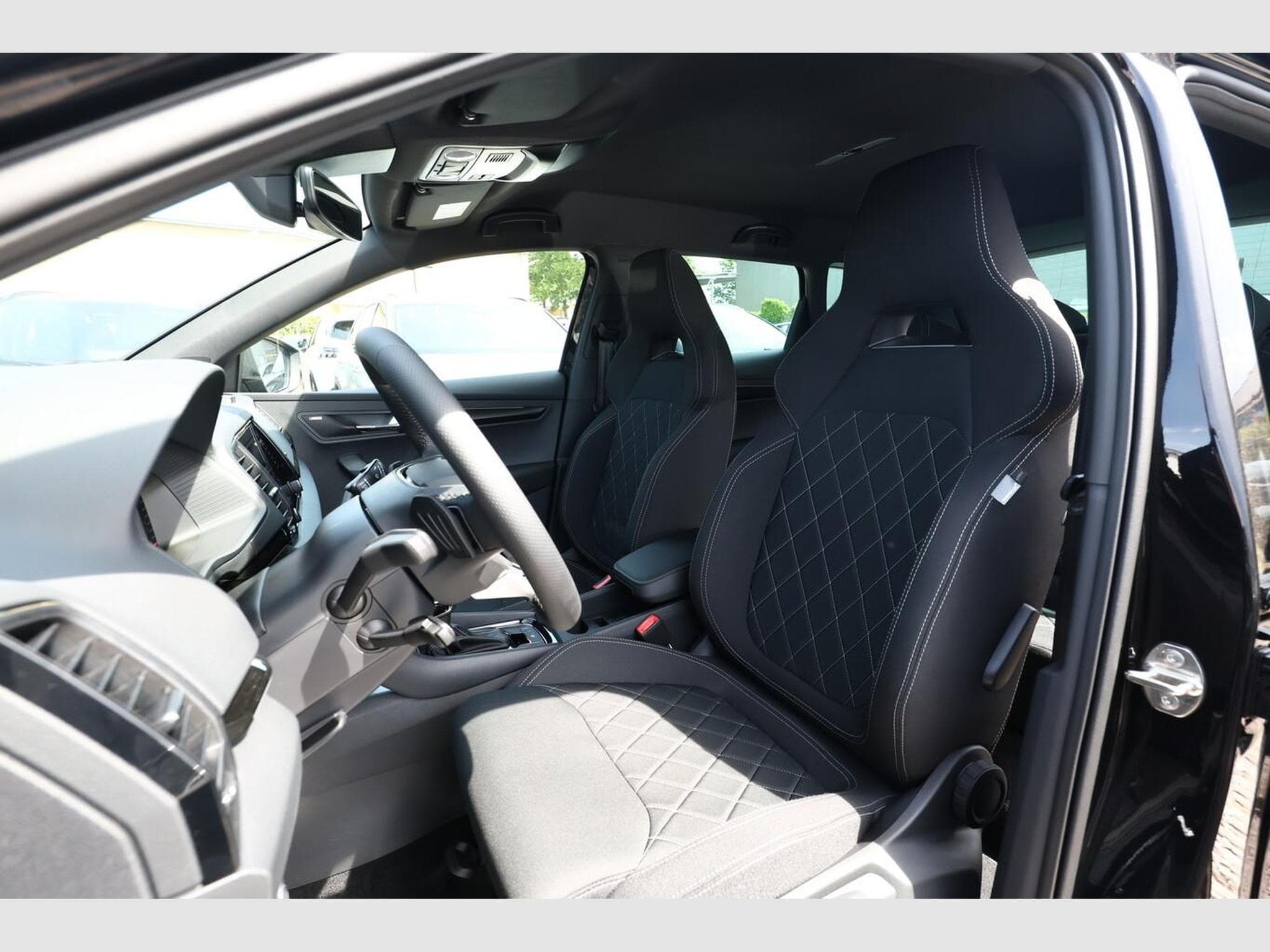 Skoda Karoq Sportline (2026) - Photo 6