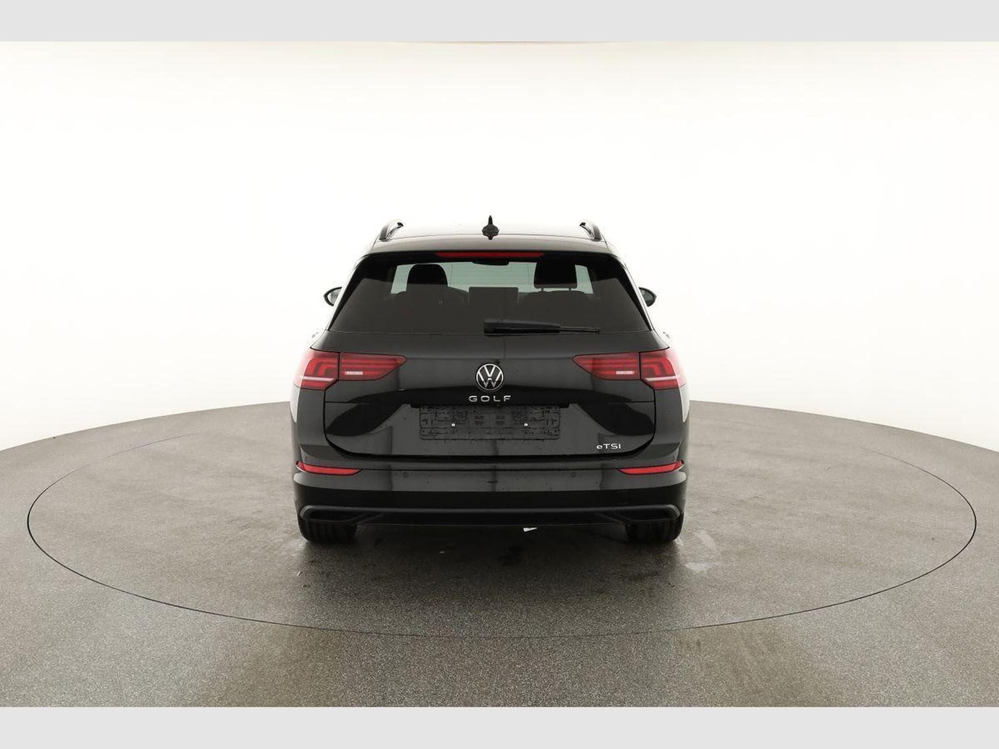 VW Golf Variant 1.5 eTSI 110 kW Life (2026) - Photo 16