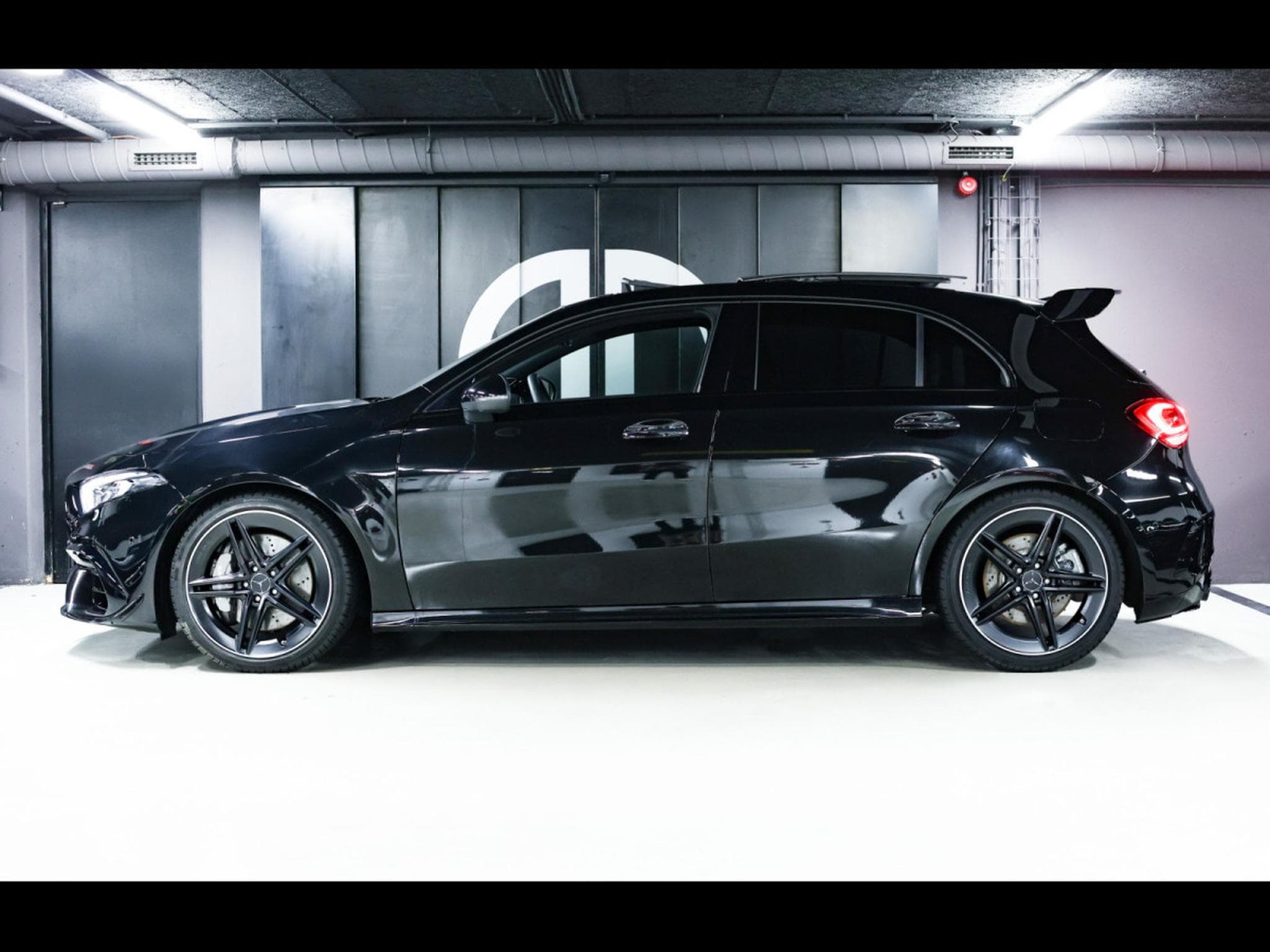Mercedes A 45 AMG 4MATIC PACK AERODYNAMIQUE (2022) - Photo 2