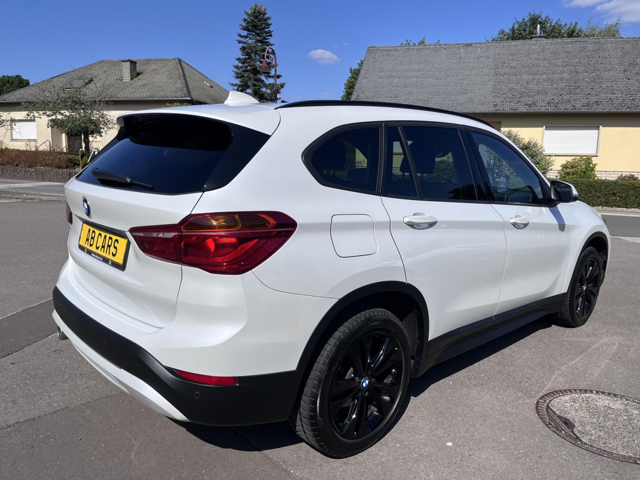 BMW X1 sDrive16dA 116PK (2022) - Photo 8