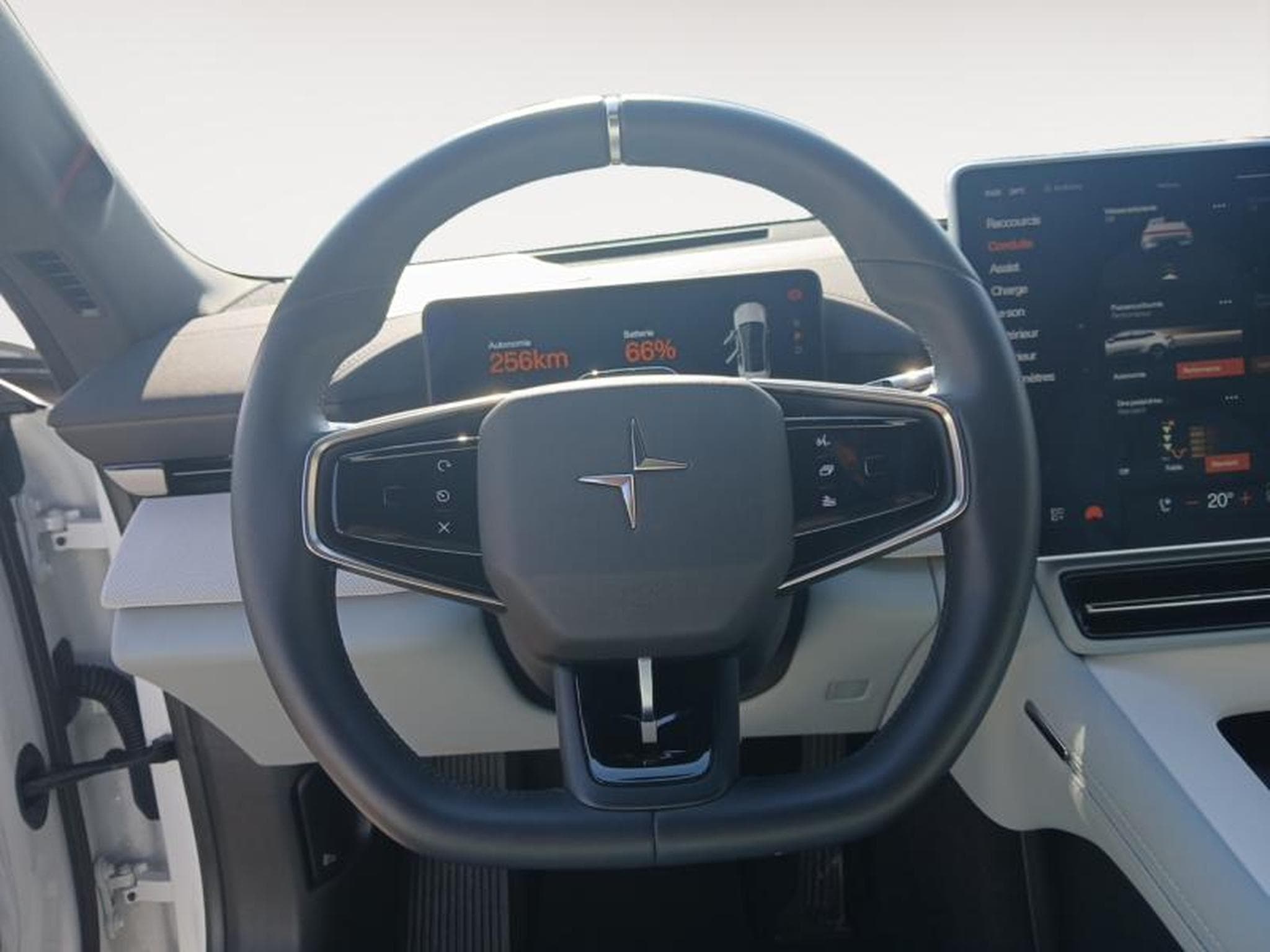 Polestar 4 Dual Motor Performance / Electrique (2024) - Photo 10