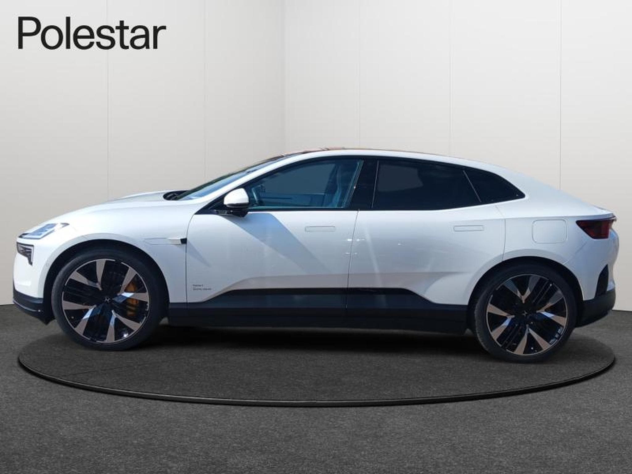 Polestar 4 Dual Motor Performance / Electrique (2024) - Photo 4