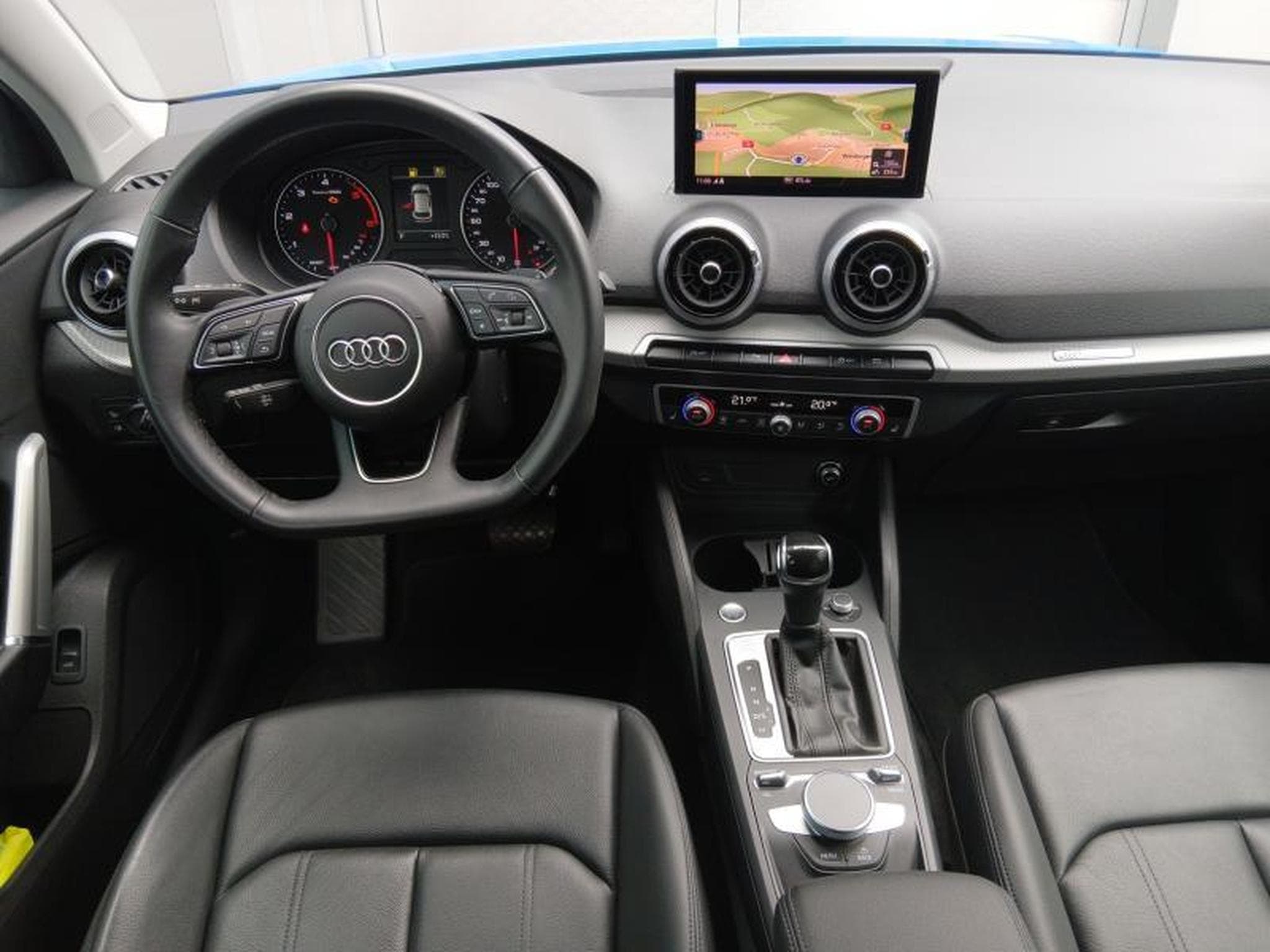 Audi Q2 S-line 35 TDI s-tronic (2021) - Photo 8