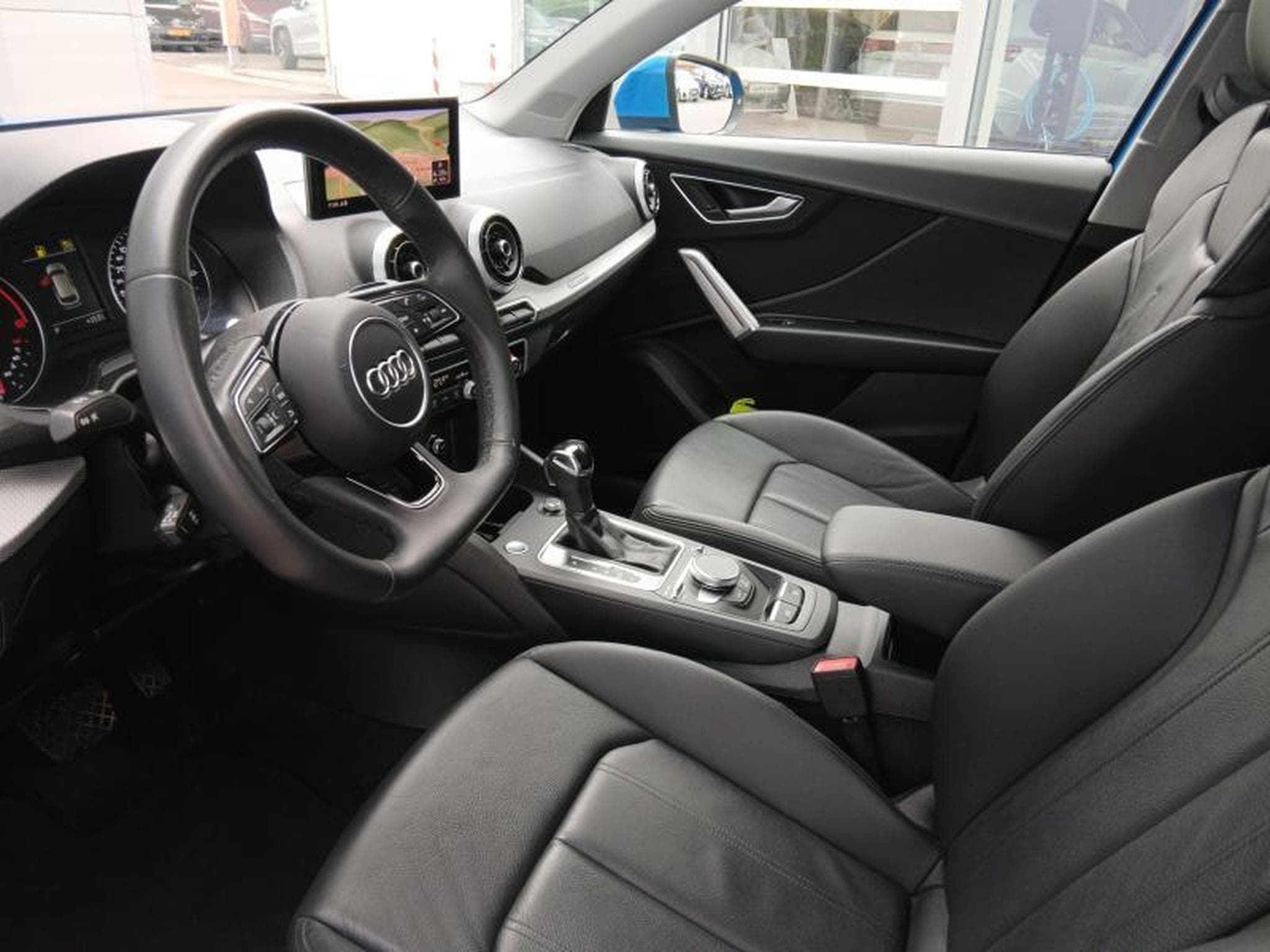 Audi Q2 S-line 35 TDI s-tronic (2021) - Photo 9