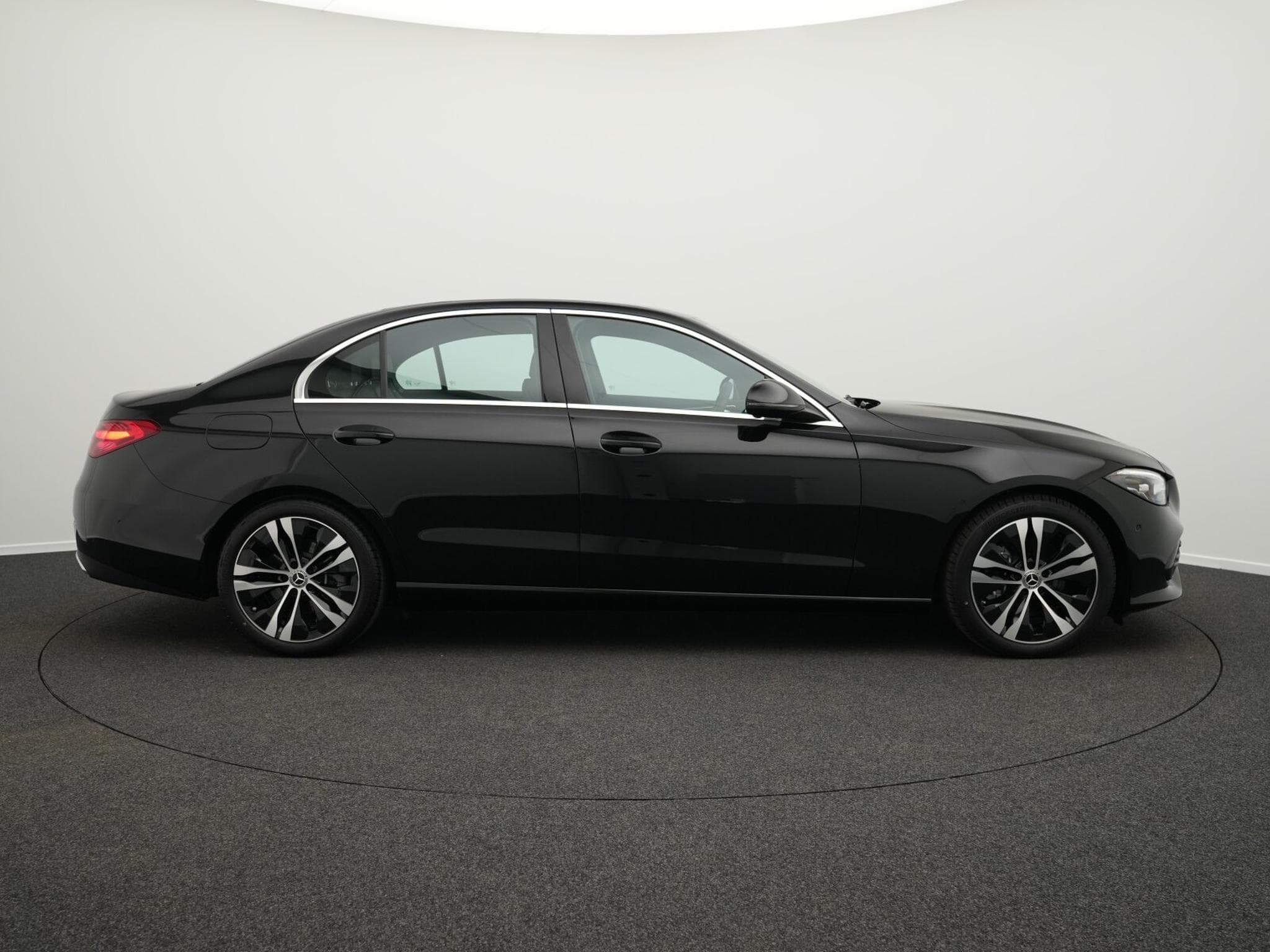 Mercedes C 220 d (2025) - Photo 5