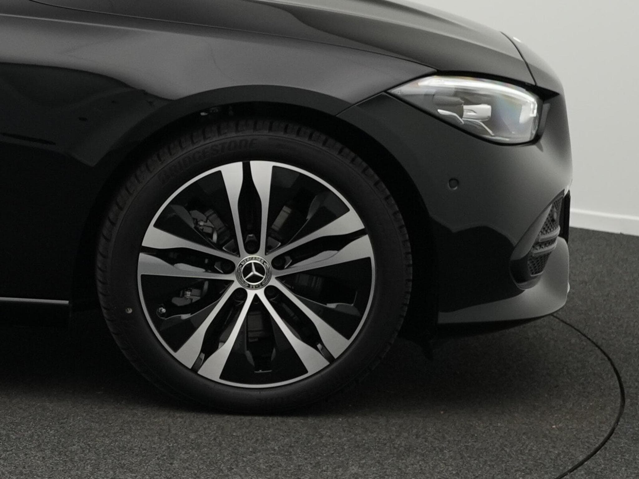 Mercedes C 220 d (2025) - Photo 6