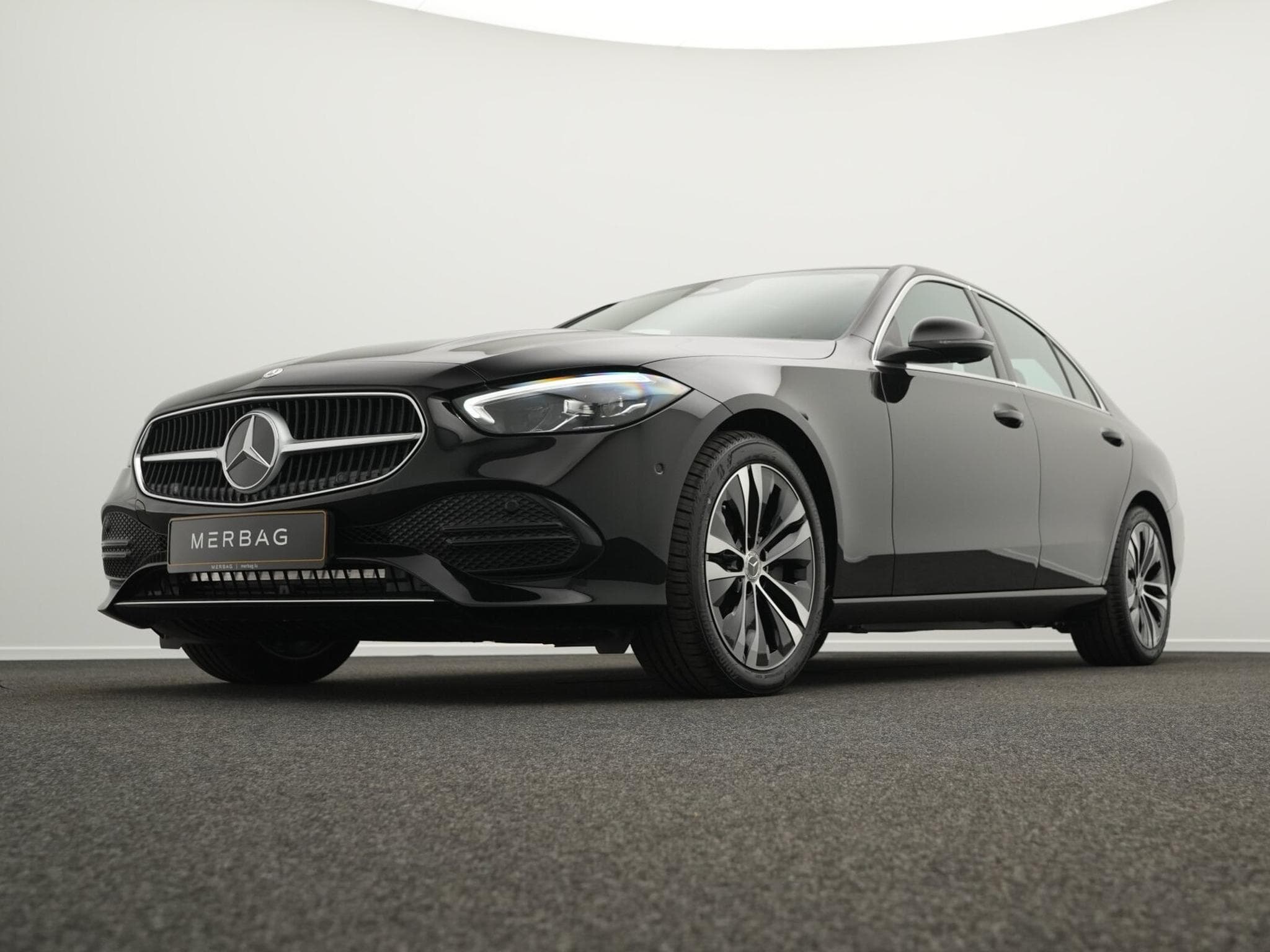 Mercedes C 220 d (2025) - Photo 8