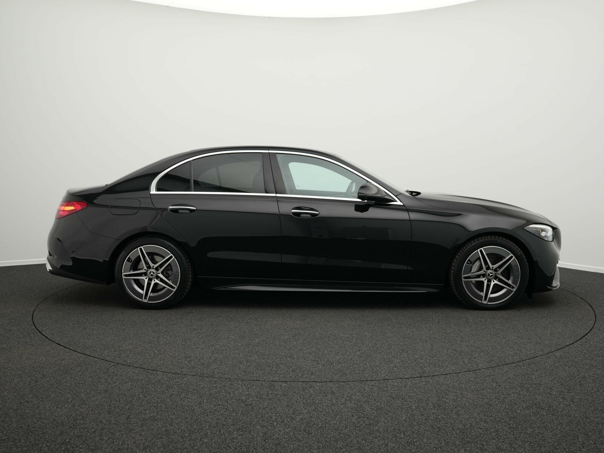 Mercedes C 220 d 4MATIC (2025) - Photo 5