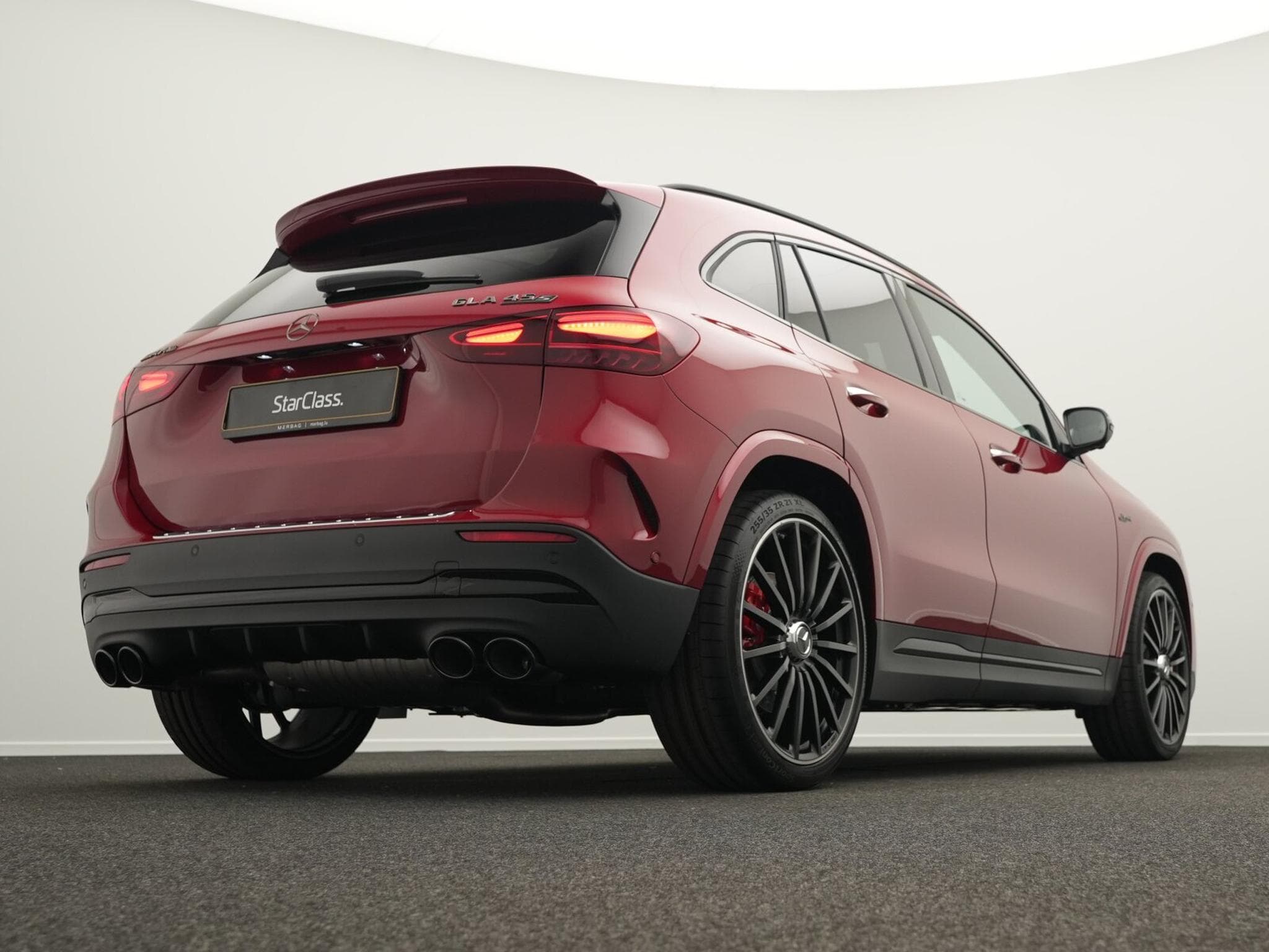 Mercedes GLA 45 AMG GLA 45 S 4MATIC+ verfügbar ab 15.09.2026 mit 5.000 Km (2026) - Photo 9