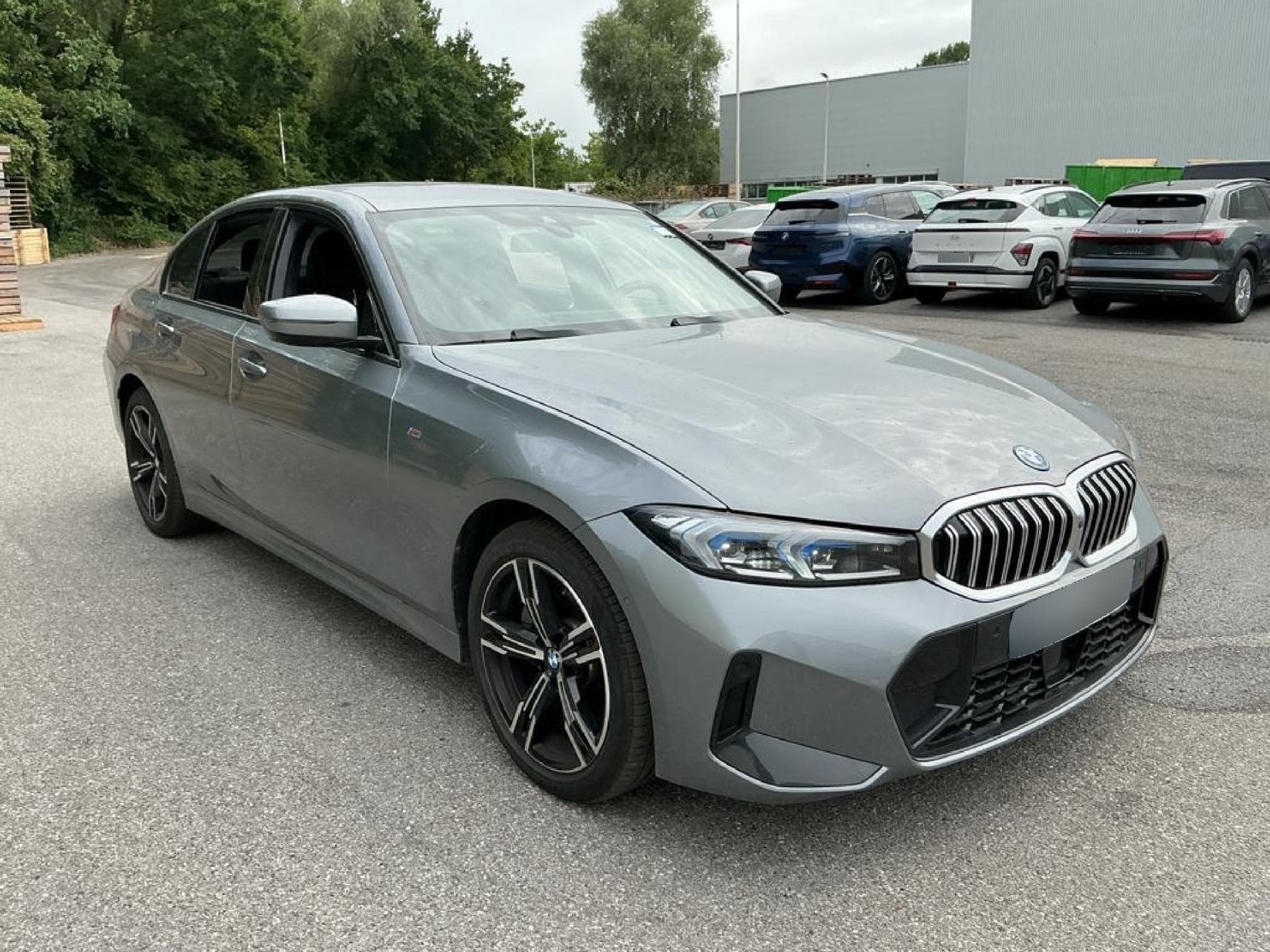 Bmw 330 3er - 330e xDrive M Sport (EURO 6e) SOH 100% (2025) - Photo 3