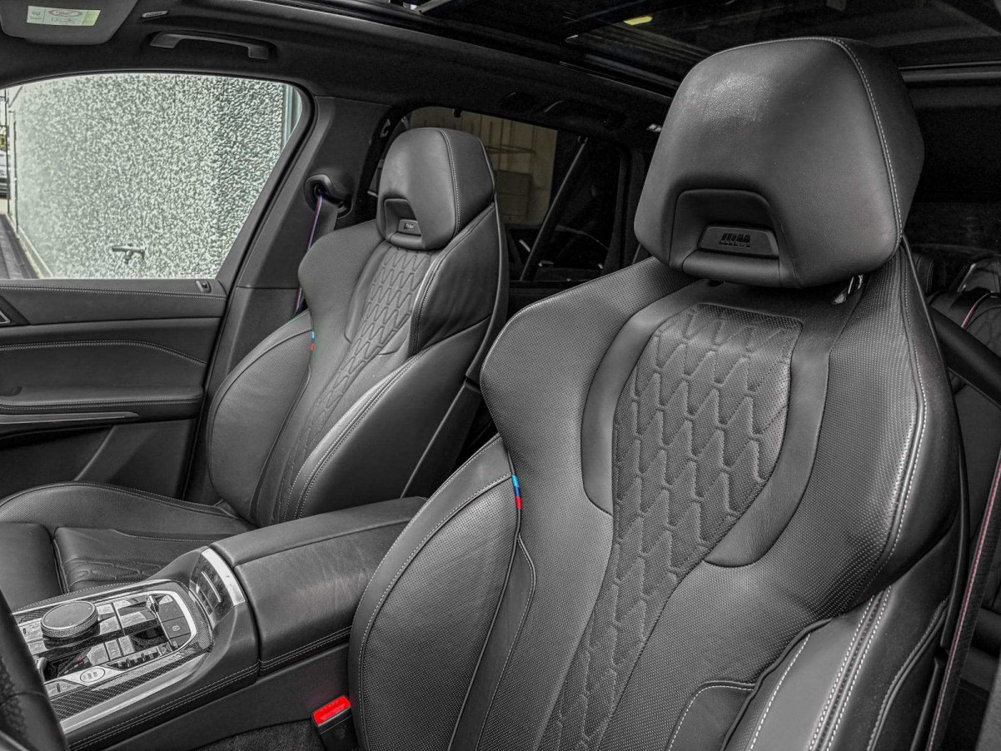 BMW X5 BMW X5 xDrive50e M Sport Pro –M SPORT SEATS - Individual Tan (2025) - Photo 10