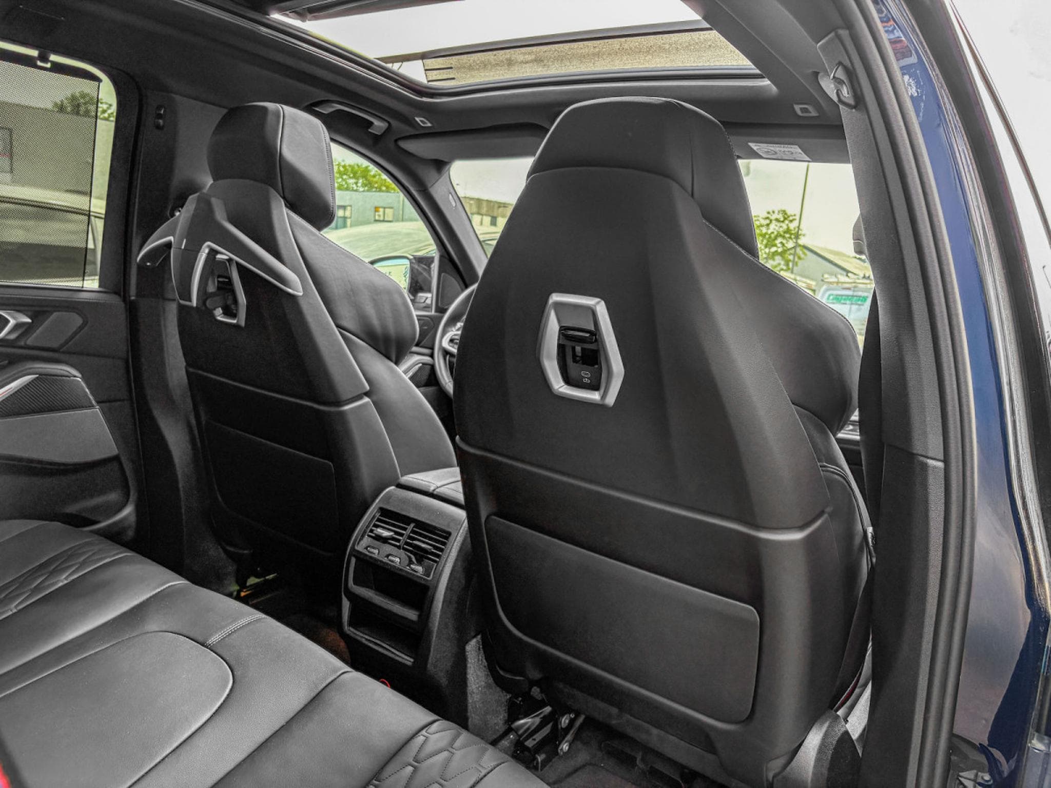 BMW X5 BMW X5 xDrive50e M Sport Pro –M SPORT SEATS - Individual Tan (2025) - Photo 18
