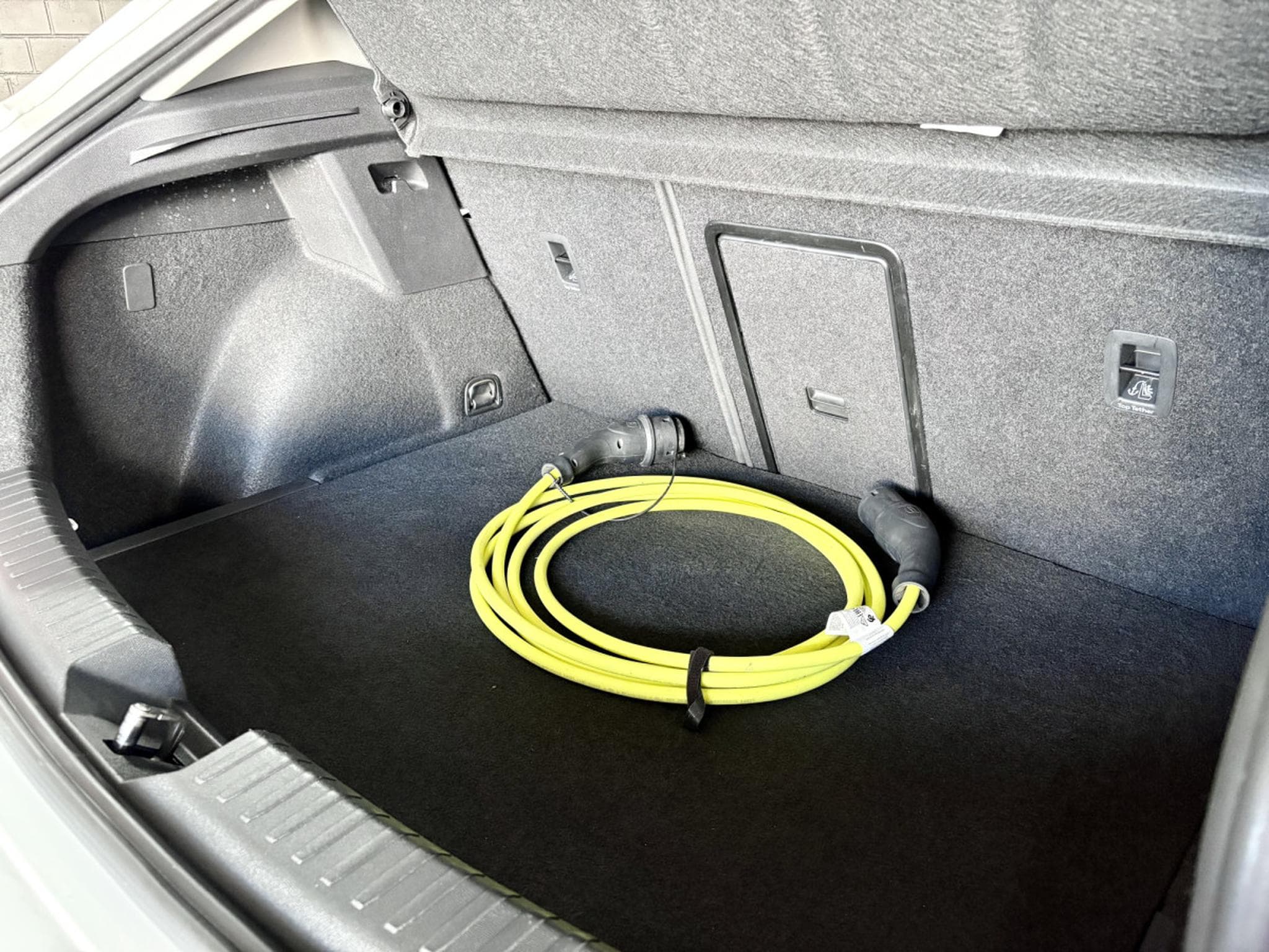 Seat Leon IV Xcellence 1.4 e-Hybrid 204CV DSG 6  *4 SAISONS* *CAMERA* (2022) - Photo 22