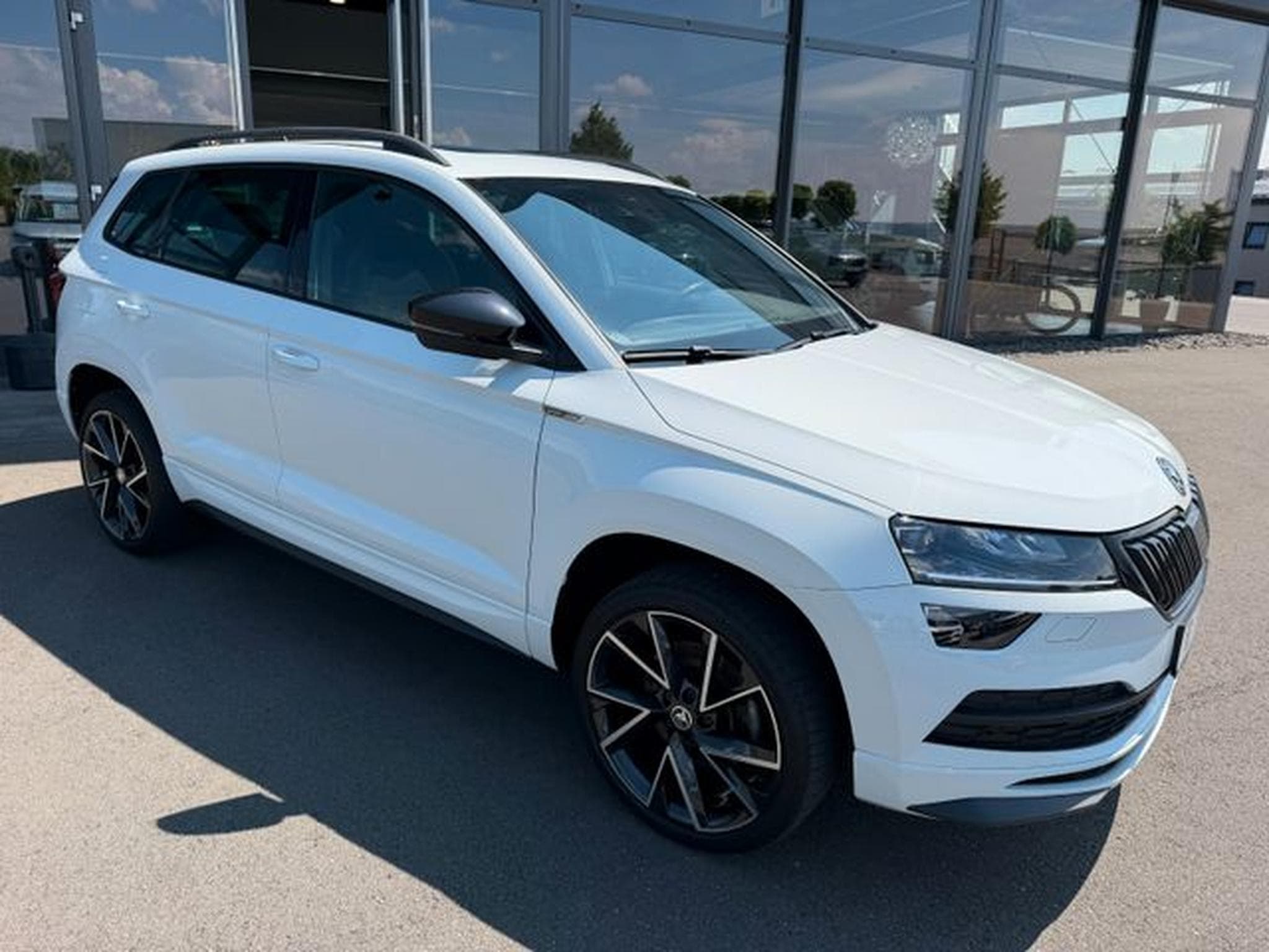 Skoda Karoq Karoq 1,5TSi DSG Sportline Pano Kamera Sitzh 19" (2021) - Photo 3