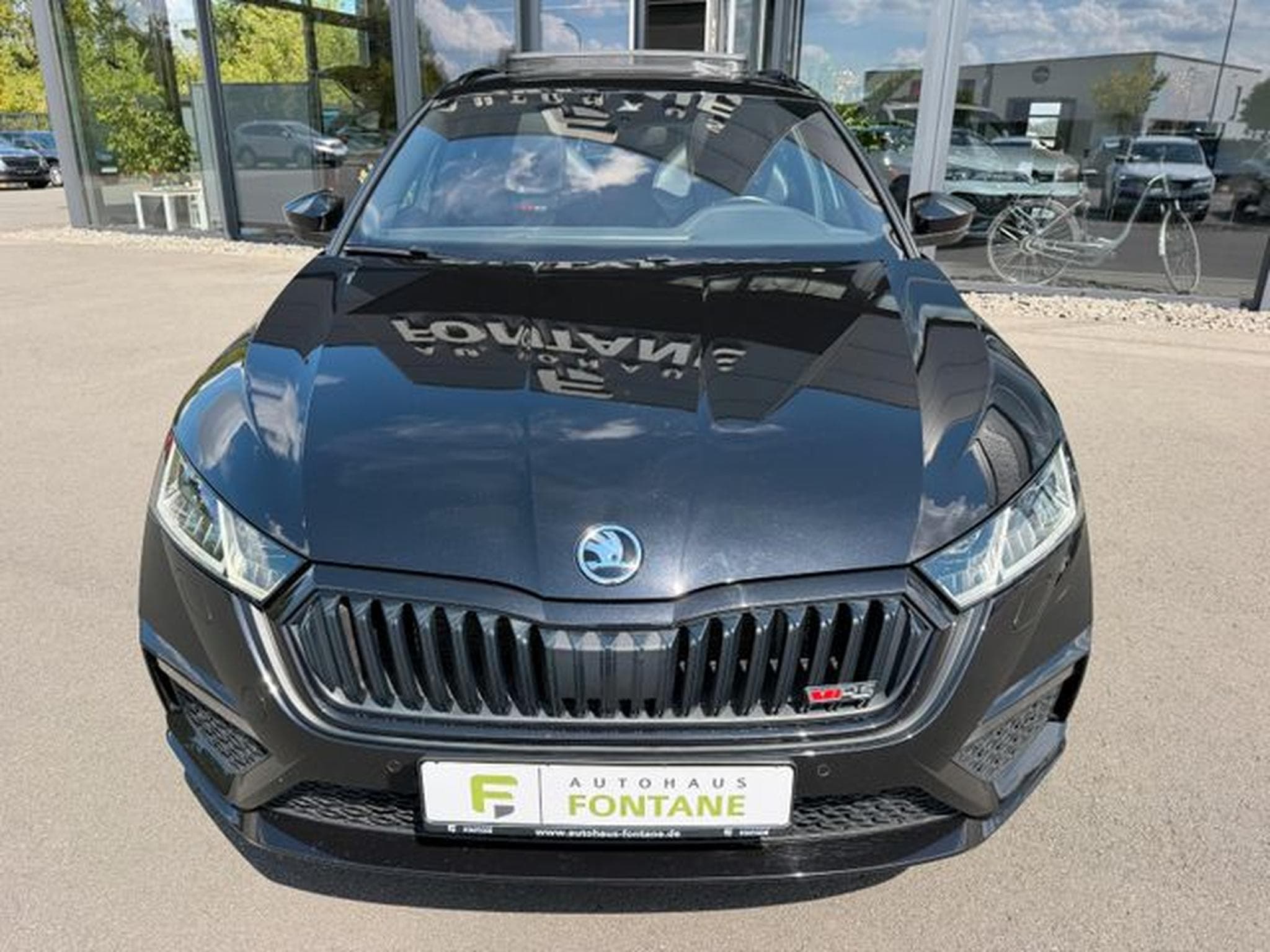 Skoda Octavia Octavia 2,0TDi Combi RS Pano 19" Alcan. Massage (2023) - Photo 2