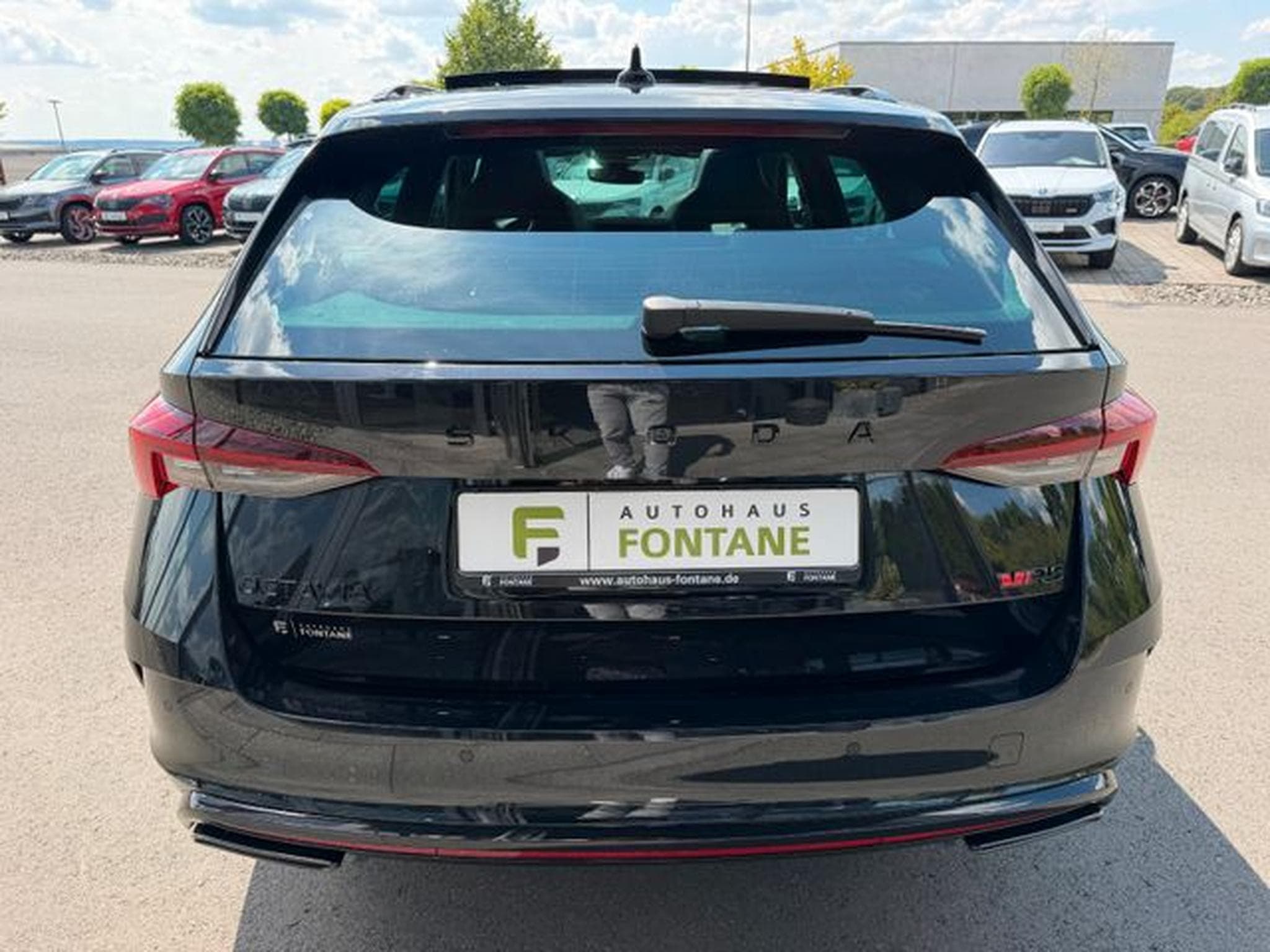 Skoda Octavia Octavia 2,0TDi Combi RS Pano 19" Alcan. Massage (2023) - Photo 6