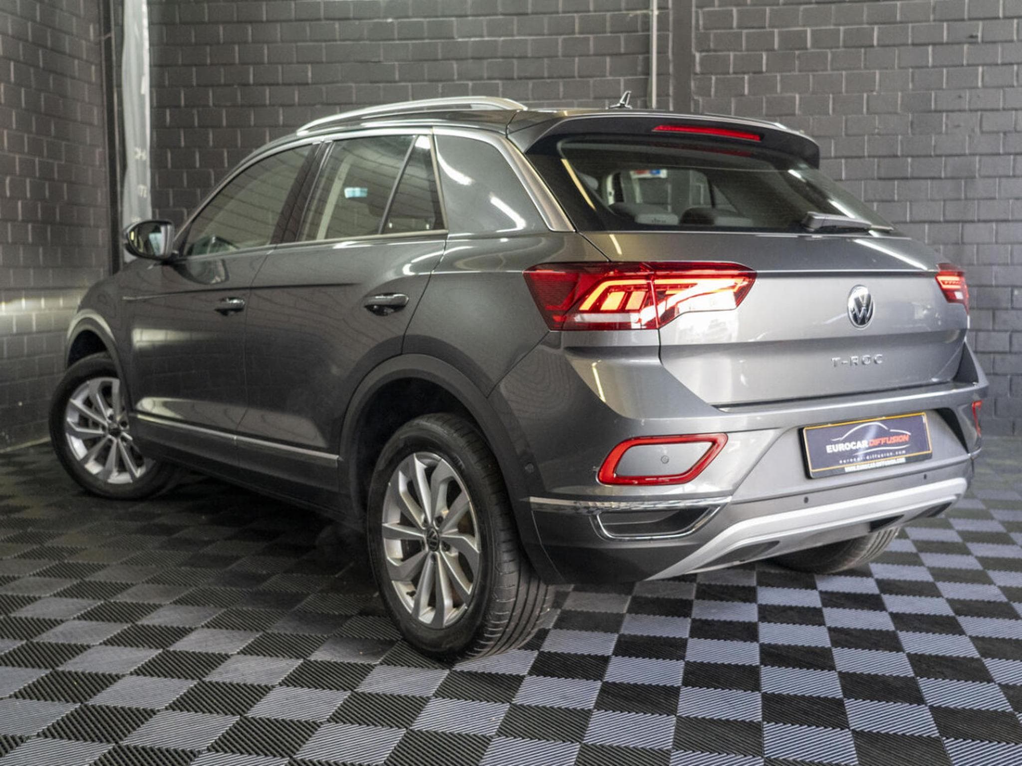 VW T-Roc Style 2.0 TDI 150CV DSG 7 * Sièges Chauffants * Caméra * (2024) - Photo 5