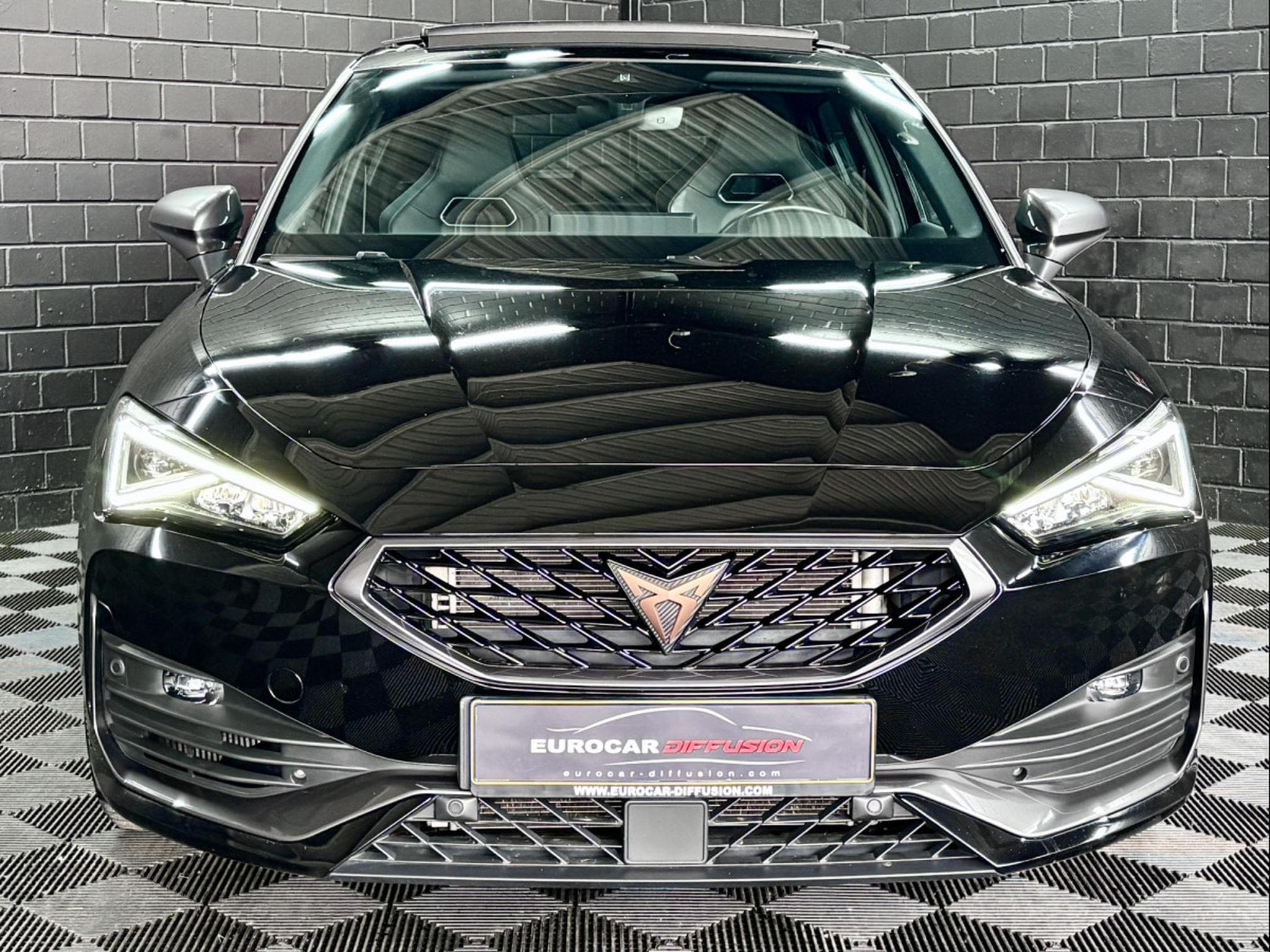 Cupra Leon 2.0 TSI 300CV * PANO * Volant SS * Caméra * (2023) - Photo 2