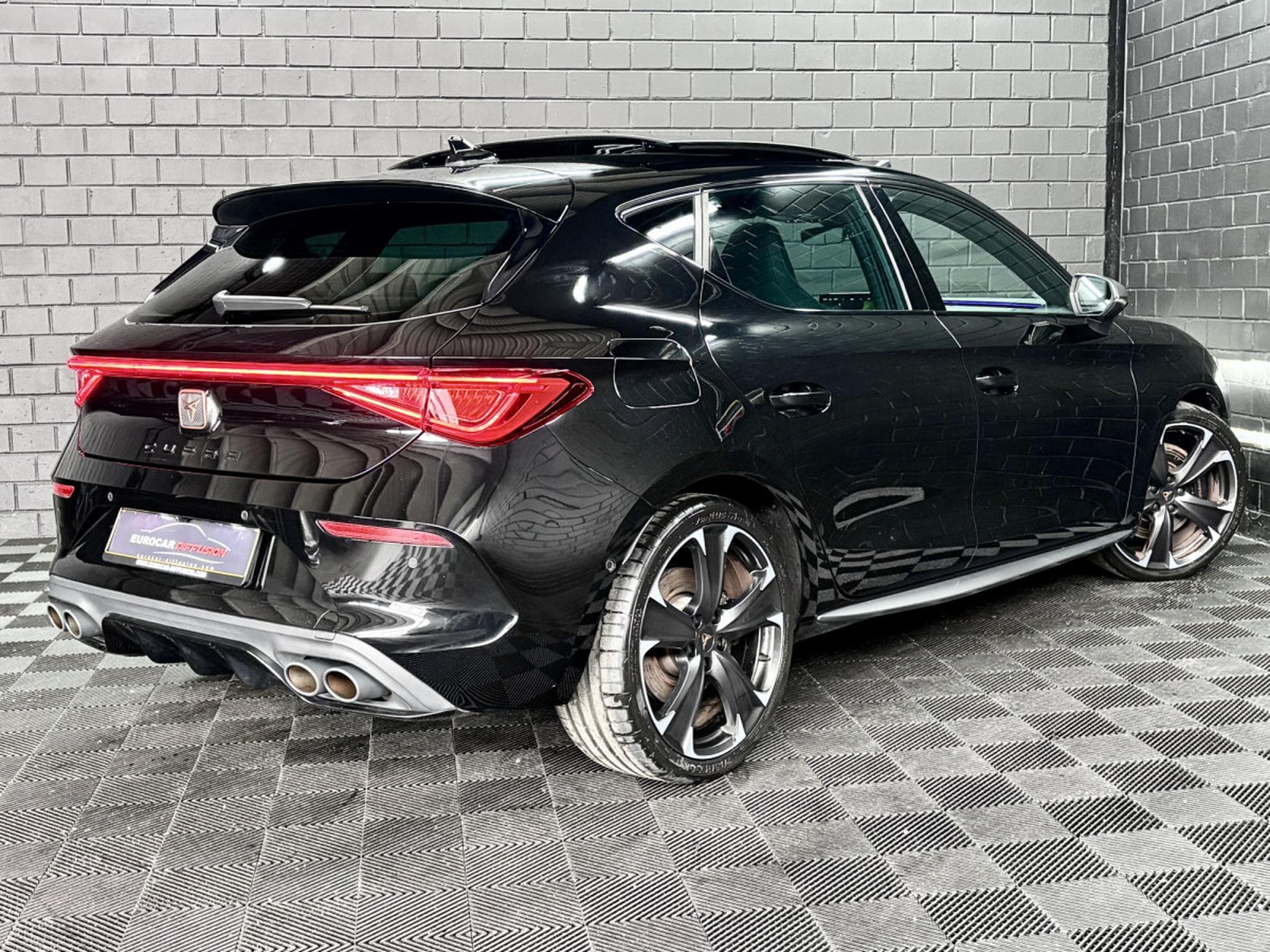 Cupra Leon 2.0 TSI 300CV * PANO * Volant SS * Caméra * (2023) - Photo 6