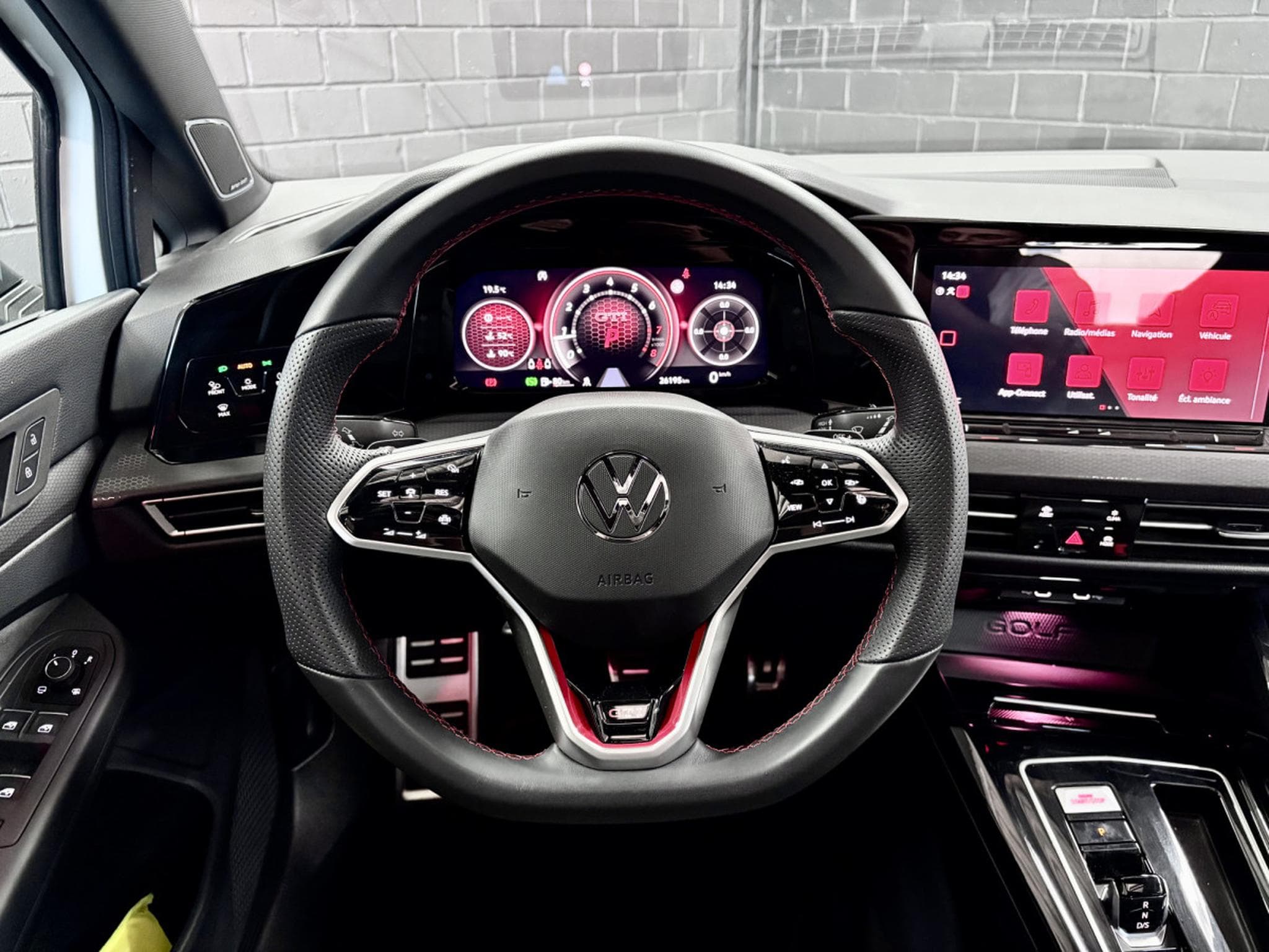 VW Golf GTI Clubsport 2.0 TSI 300 CV DSG7 *PACK PERF* AKRA* MATRIX * (2024) - Photo 11