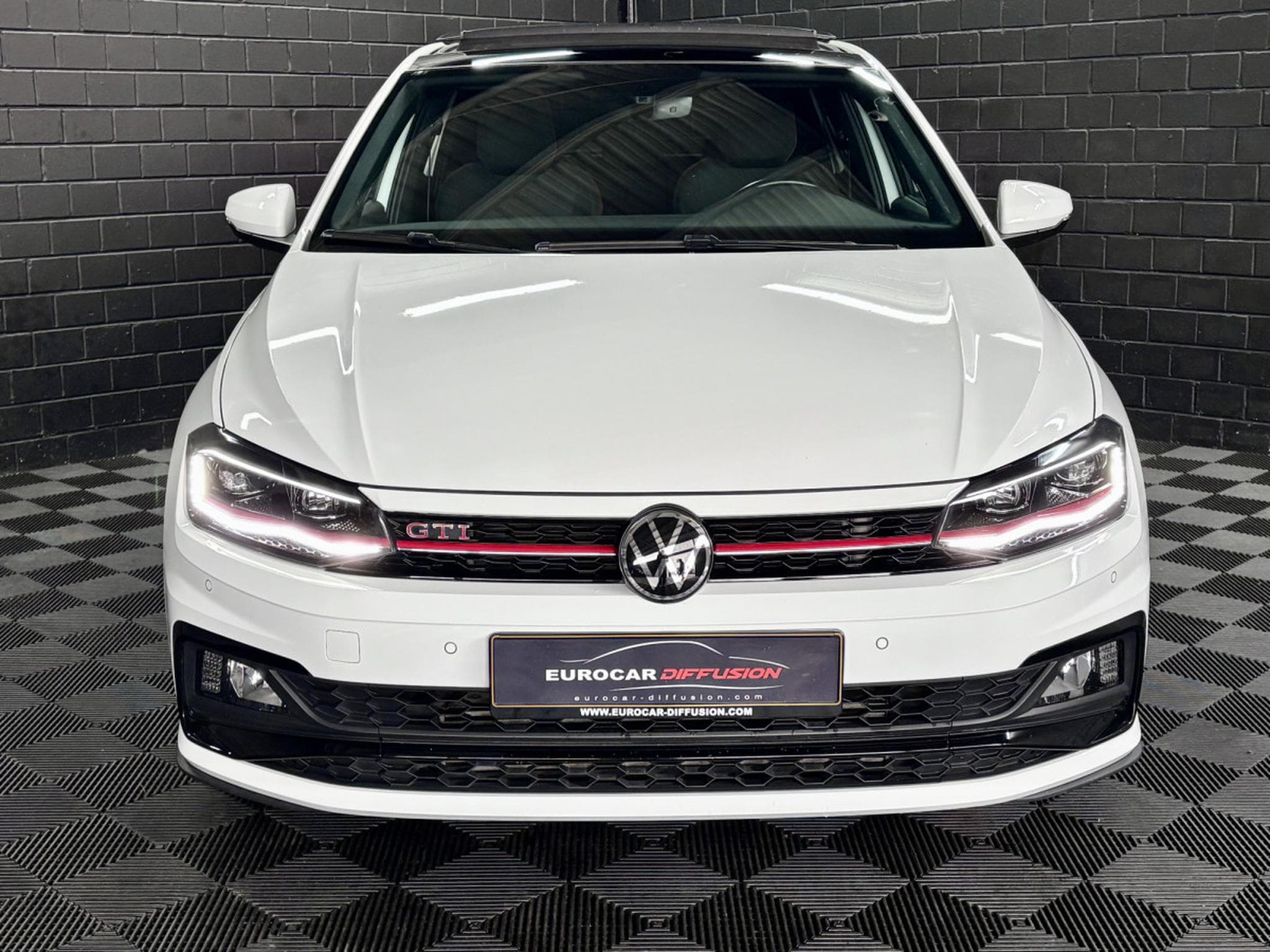 VW Polo 2.0 TSI 207 CV DSG7 *BEATS* PANO *CAM* (2022) - Photo 2