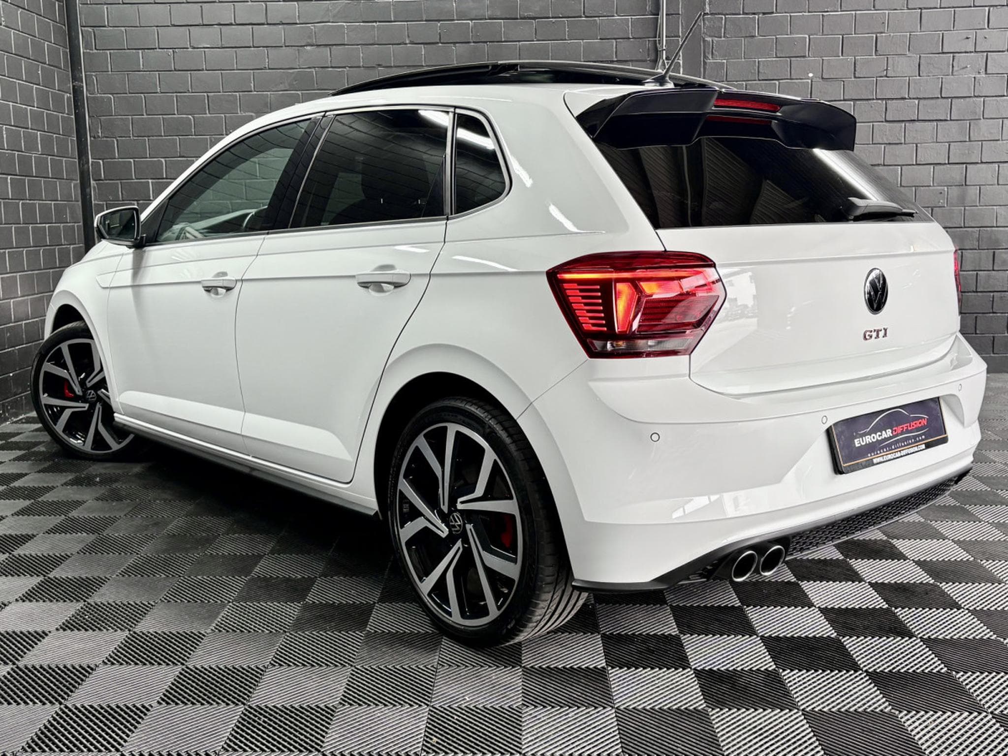 VW Polo 2.0 TSI 207 CV DSG7 *BEATS* PANO *CAM* (2022) - Photo 4