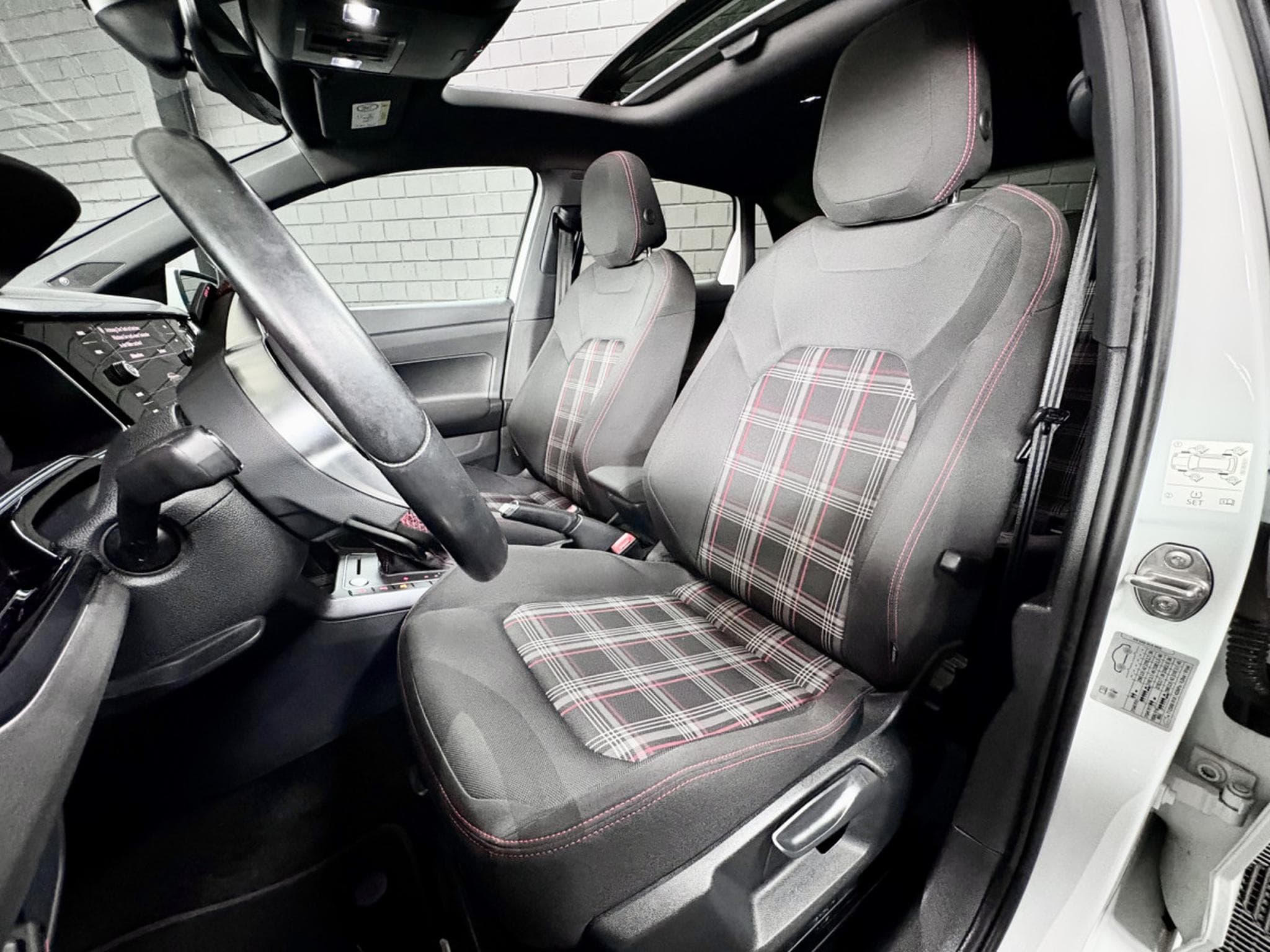 VW Polo 2.0 TSI 207 CV DSG7 *BEATS* PANO *CAM* (2022) - Photo 7