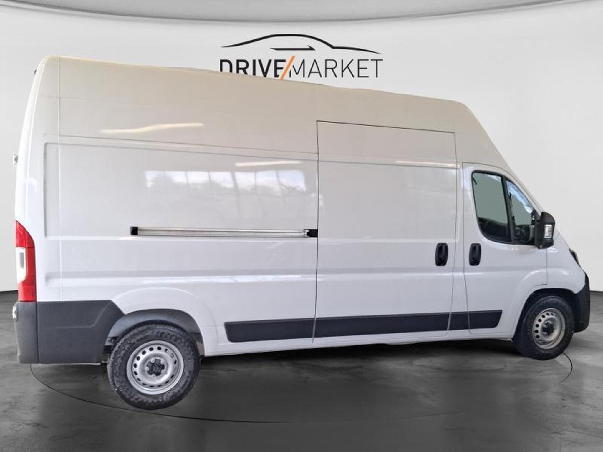 Peugeot Boxer 435 L3H3 (2026) - Photo 17